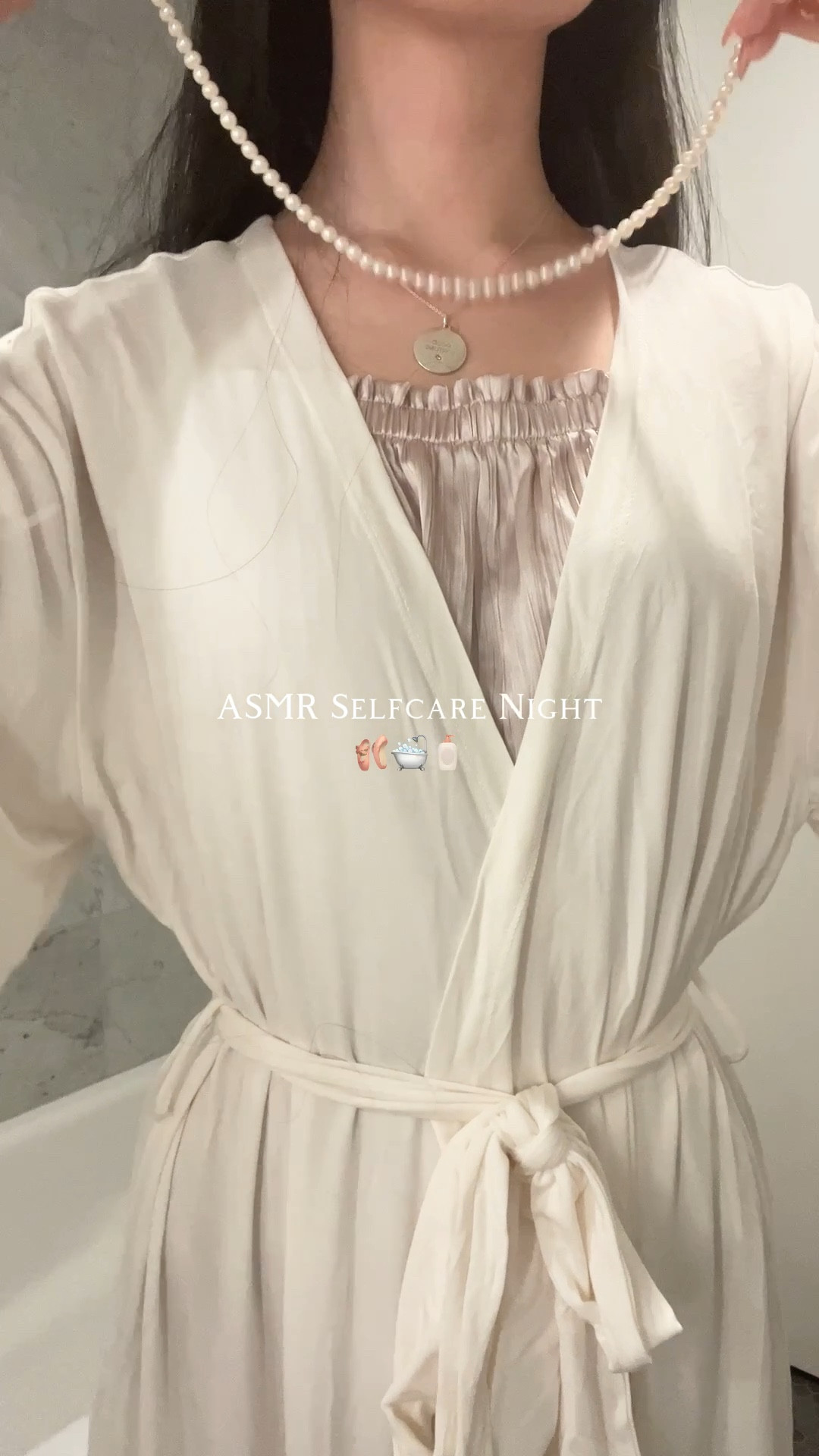 Unwind with Me: My Cozy Nighttime Self-Care Routine🌙✨

#selfcare #skincare #asmr #aesthetic #routine #relax #satisfying #skincareroutine #haircare #selfcareroutine #cleangirl #anxietyrelief #evening #nightroutine #skincareasmr #asmrskincare #athomespaday #girlythings #health #lifestyle #fyp #viral #trending #foryoupage #thatgirl #softgirl

#LTKVideo #LTKBeauty