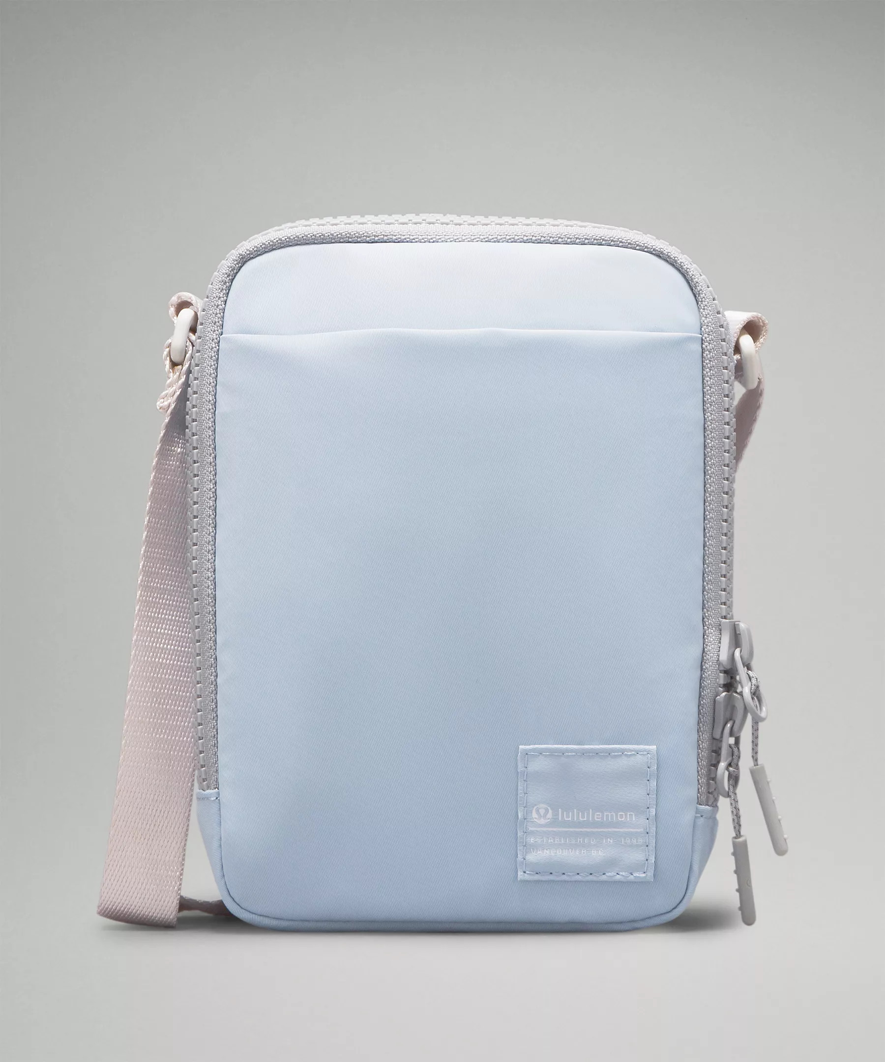 Easy Access Crossbody Bag 1.5L | Unisex Bags,Purses,Wallets | lululemon | Lululemon (US)