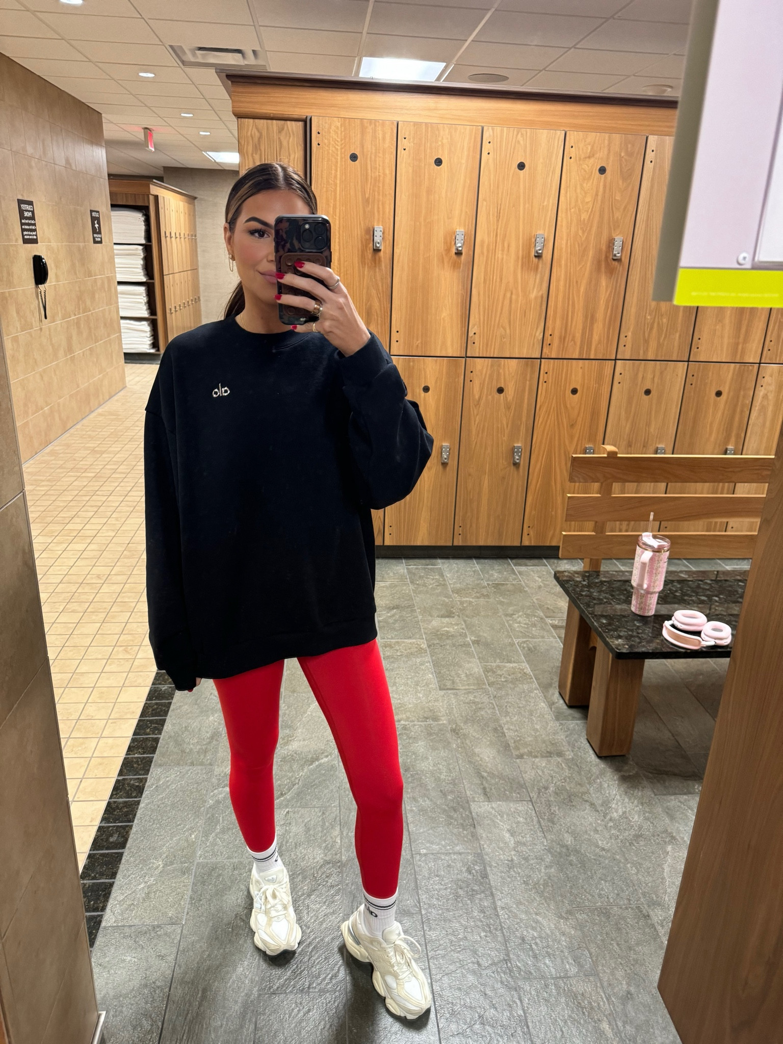 Gym look of the day 

Sweatshirt large
Leggings small

#LTKSeasonal #LTKFitness #LTKActive