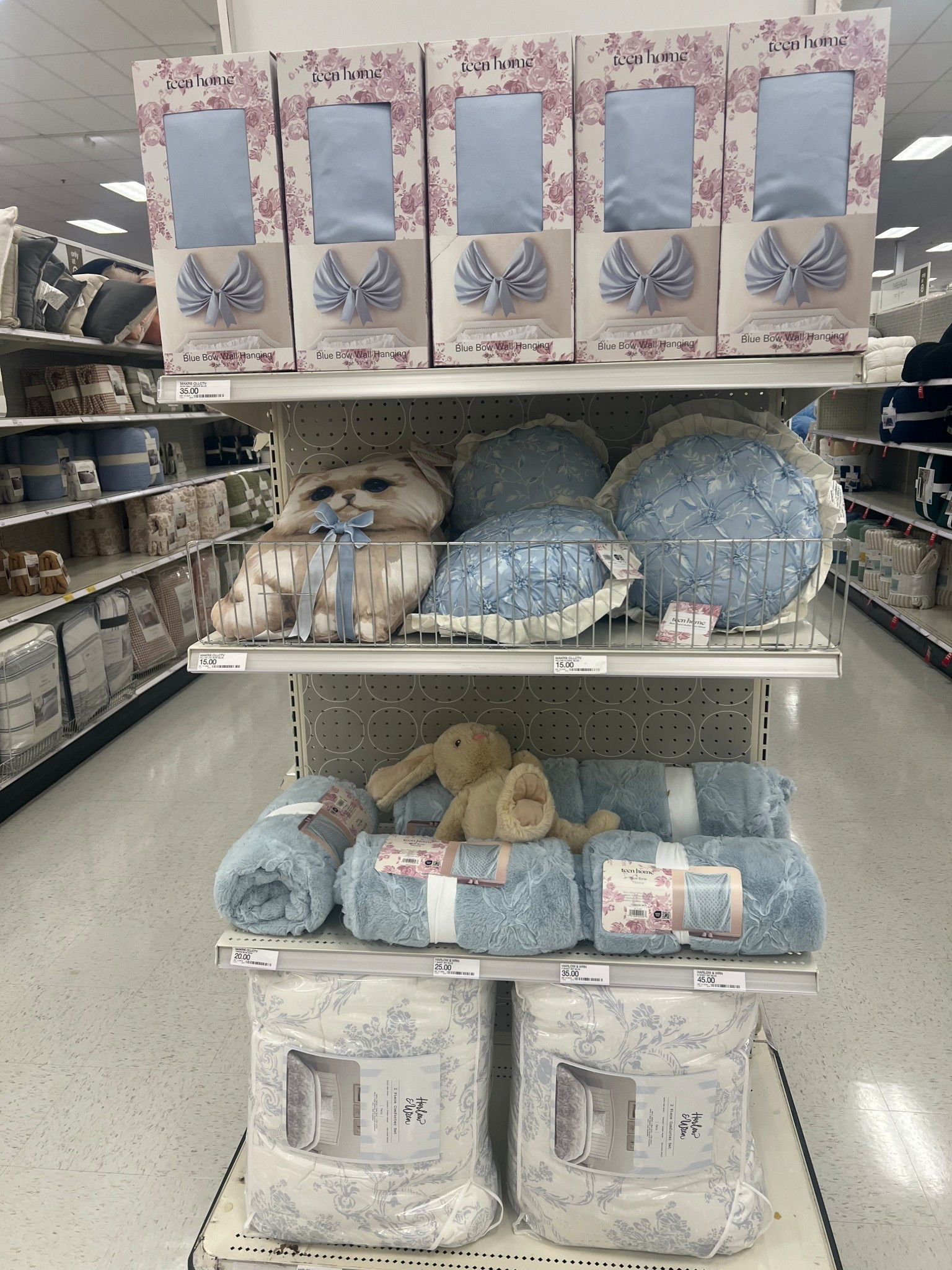 Such a cute and pretty teen home line  

#LTKHome #LTKstorytime #LTKSeasonal