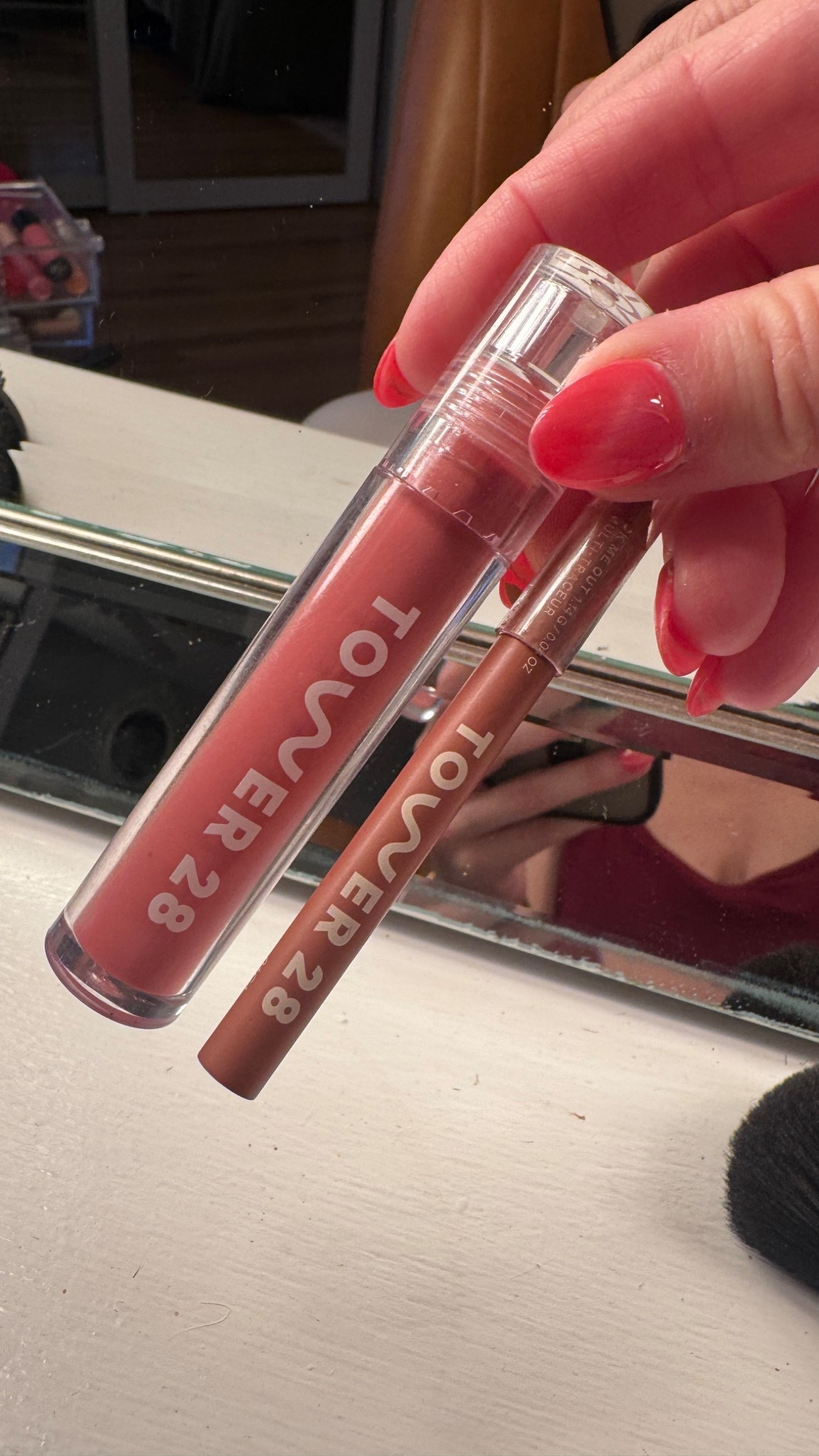 Such a good lip combo! 
Gloss- pistachio 
Liner- work of art 
#beautyfaves #lipcombo 
@tower28


#LTKBeauty #LTKgrwm