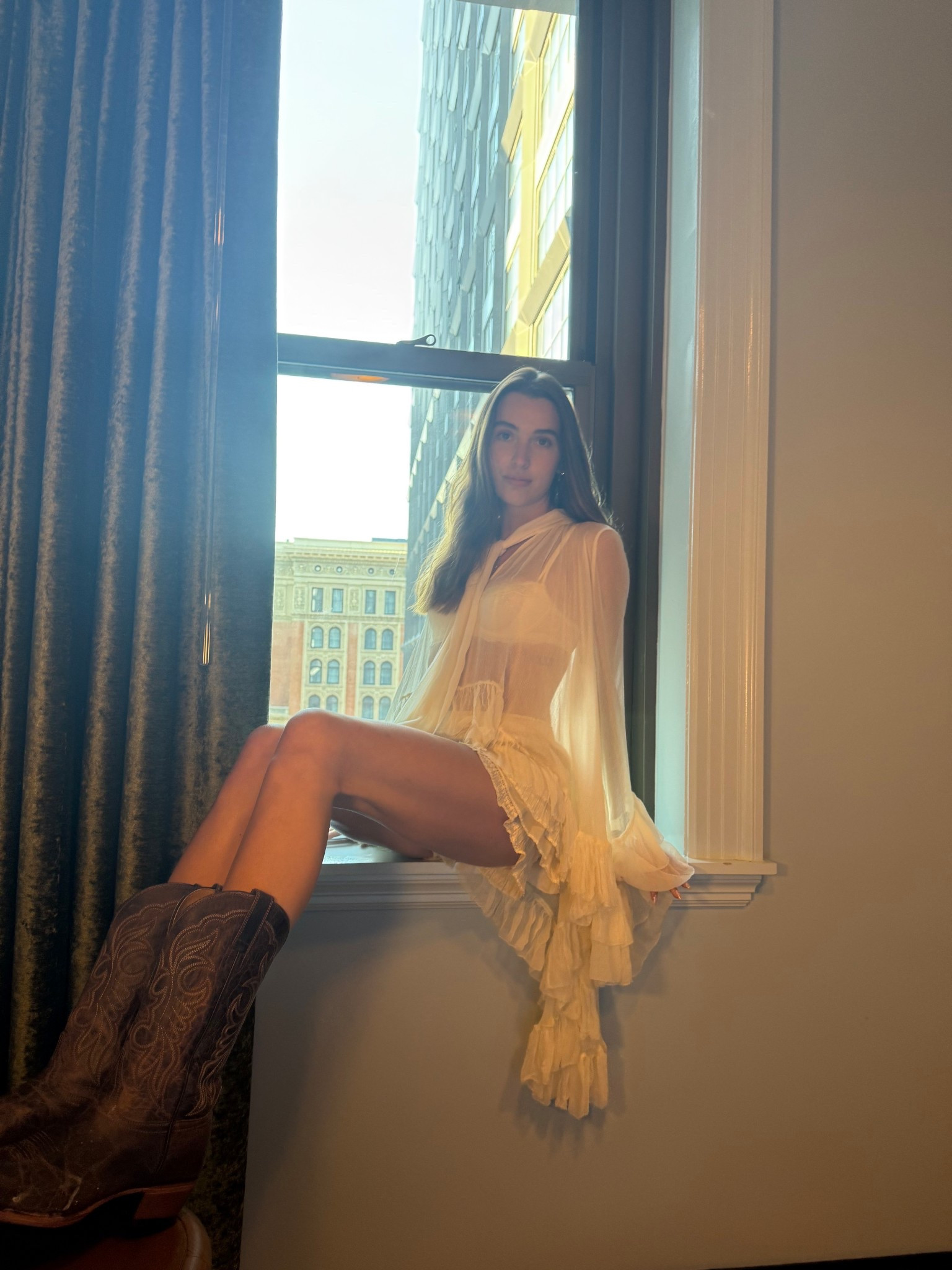 country concert outfit inspo


free people, country concert, concert outfit, cowboy boots, country outfit, cowboy boots, brown boots  

#LTKOver40 #LTKU #LTKStyleTip