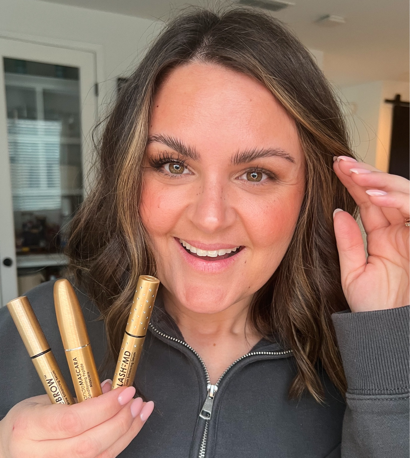 30% off Holiday set from Grande Cosmetics!

Fabulous lash & brow serum, great mascara, and eyebrow gel laminate - at great prices .. no code needed 👏🏻

Brow serum, lash serum, mascara, gift idea, gift set, holiday set, beauty find, sale

@grandecosmetics #grandepartner #grandelash

#LTKFindsUnder100 #LTKBeauty #LTKGiftGuide