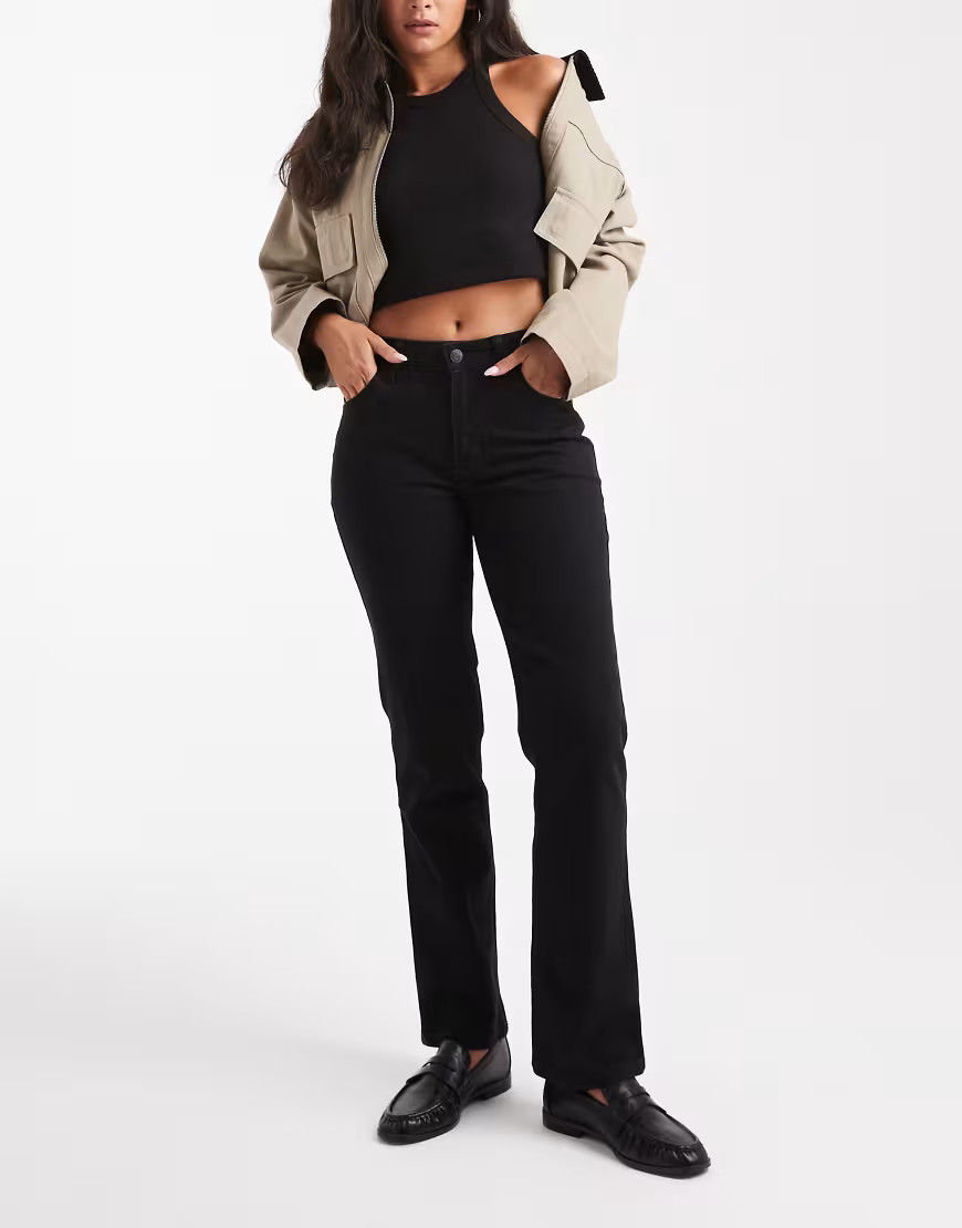 Hollister high rise straight leg jeans in black wash | ASOS (Global)