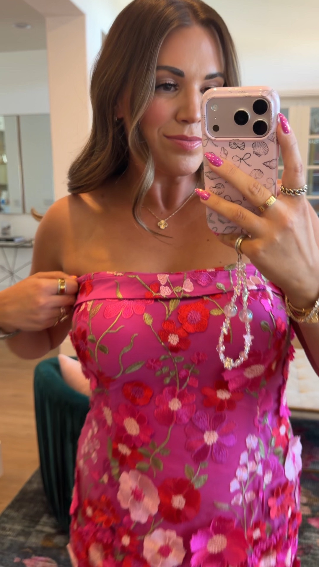 curvy midsize pink floral appliqué dress for going out with girlfriends! wearing size xl, runs small. size up! under $100

#LTKSeasonal #LTKMidsize