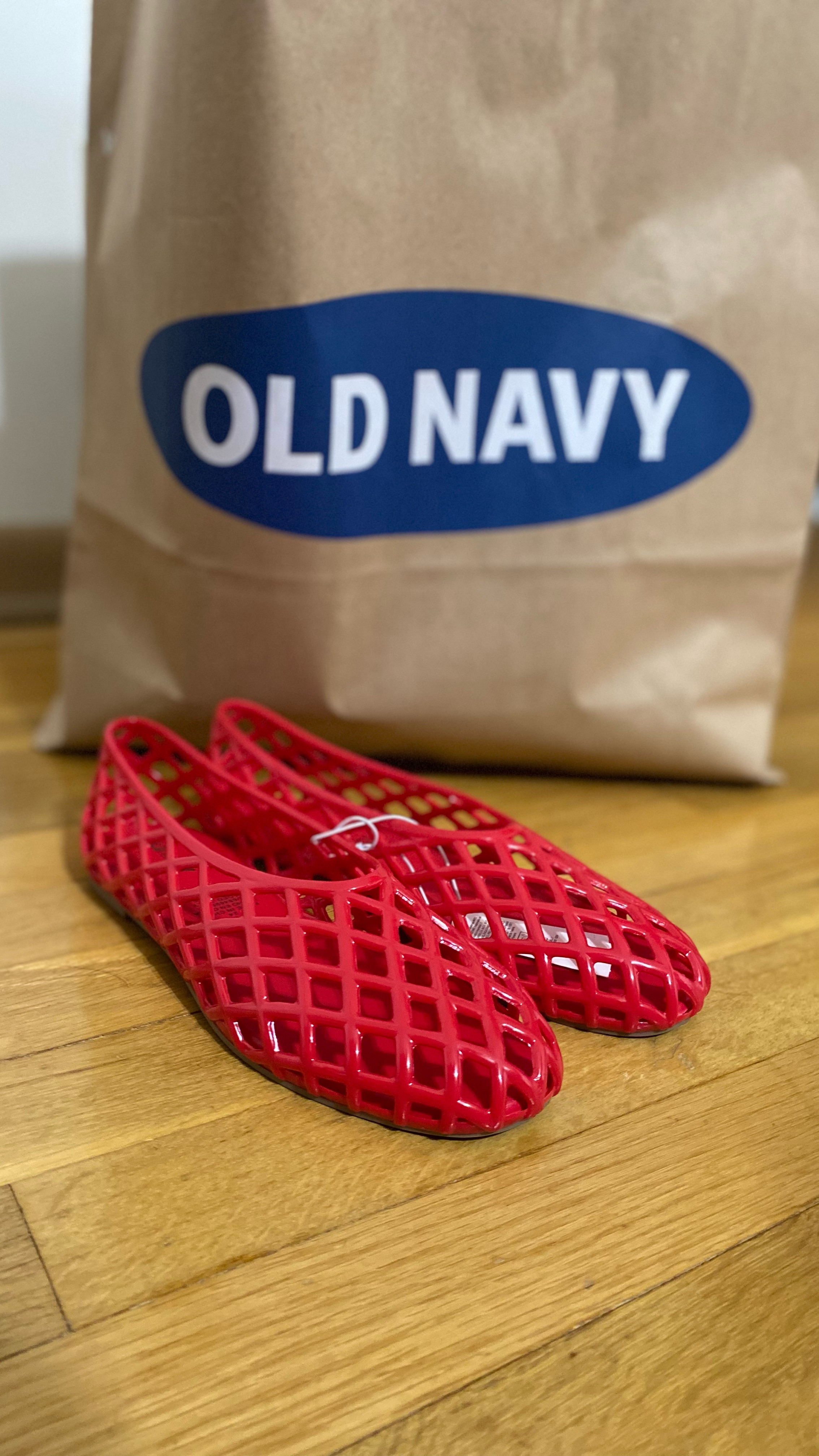 Only $12 today!! Try the new trends without spending a lot!! 