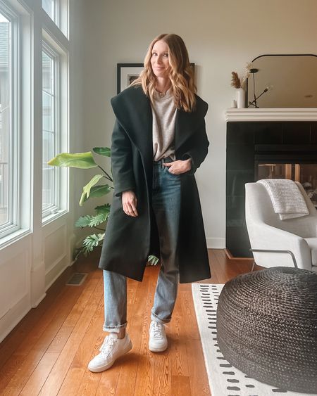 black coat, sweater, 90s jeans, sneakers 