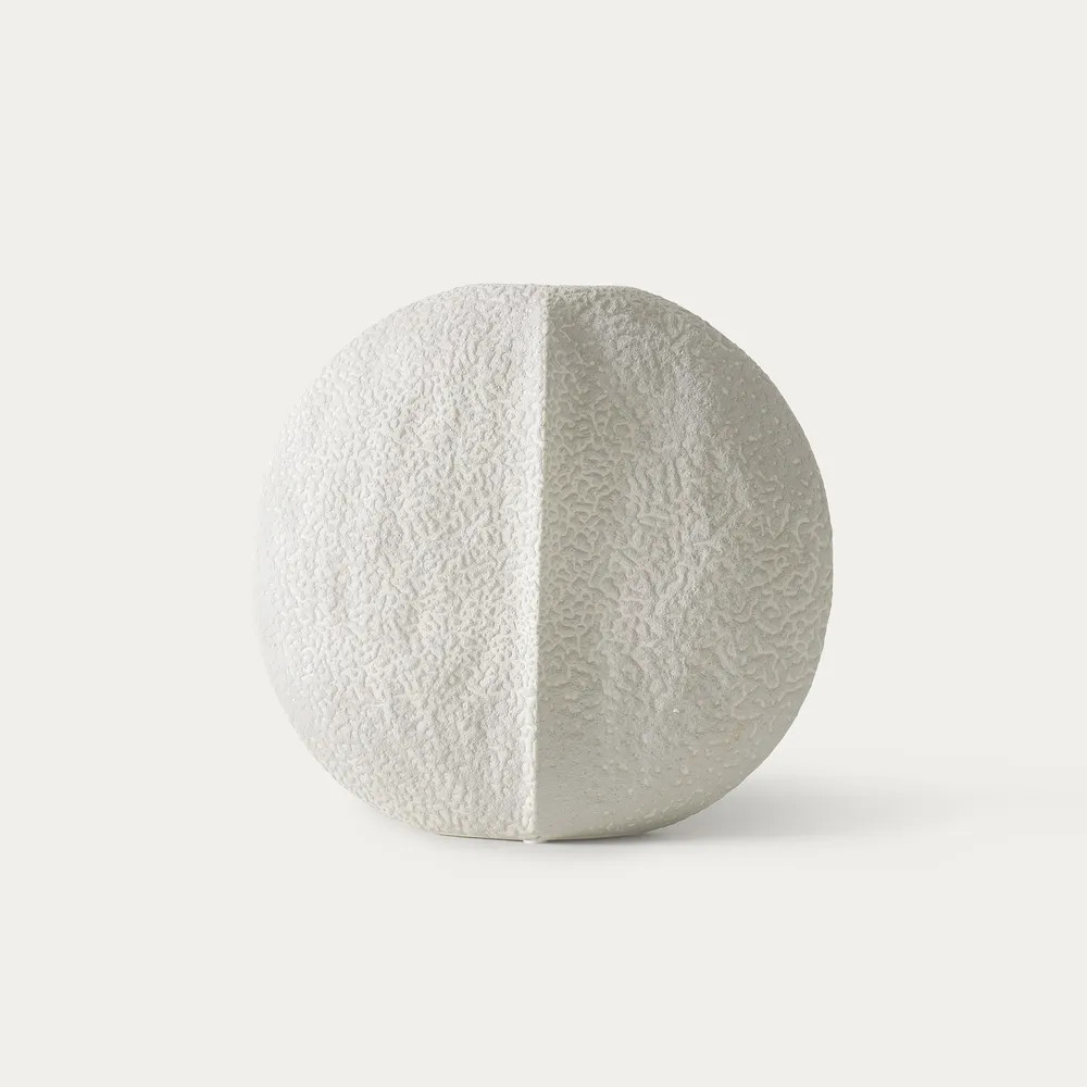 Mane Ceramic Vase | Hernest