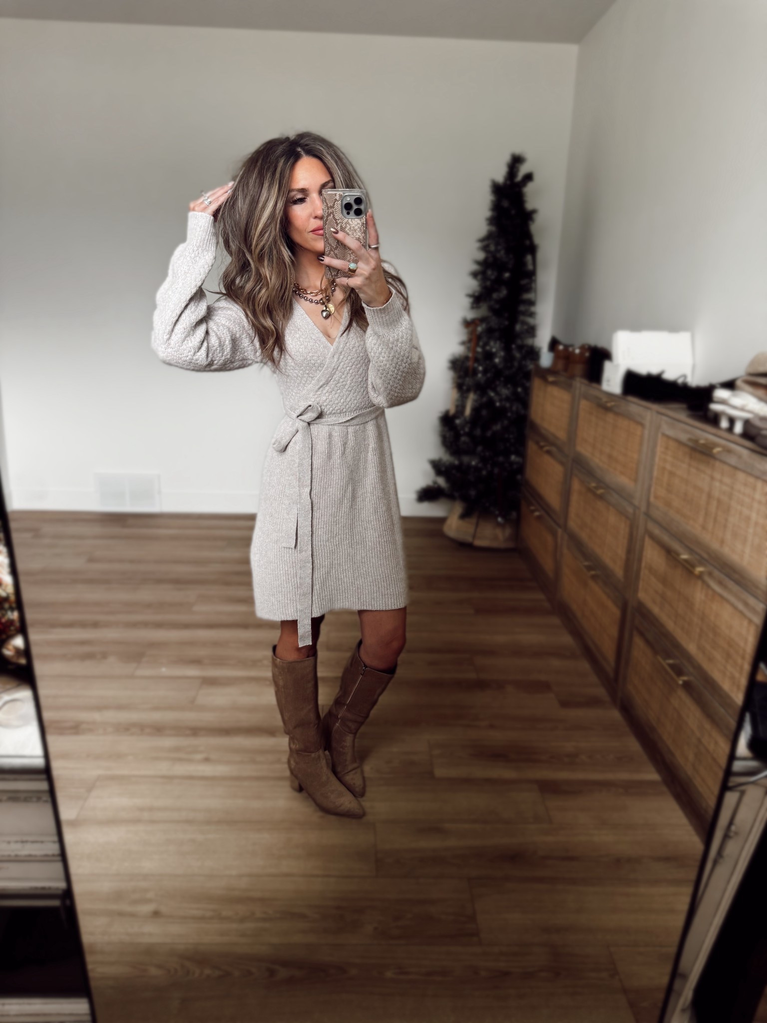 I just love this sweater dress from Cupshe! Use code BBS15 for 15% off on orders $70+!!! @cupshe 

#LTKSaleAlert #LTKHoliday #LTKSeasonal