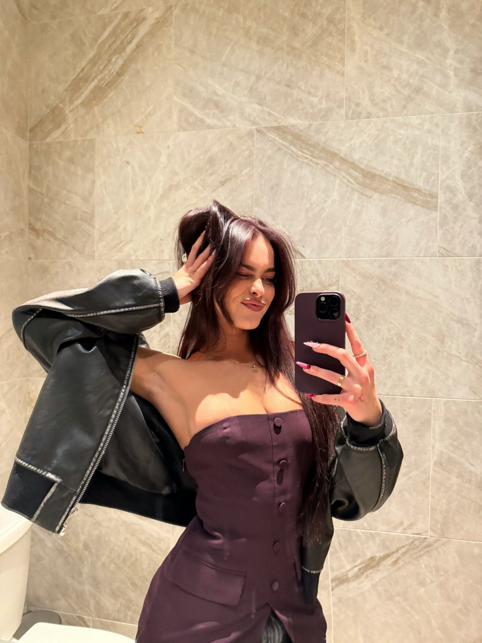 & ofc the birthDAY fit. 💜 the exact top is is artizia “insider tube top, crepe button-up tube top” but it’s sold out so I can’t link it😤

#LTKValentine #LTKgrwm #LTKNYFW