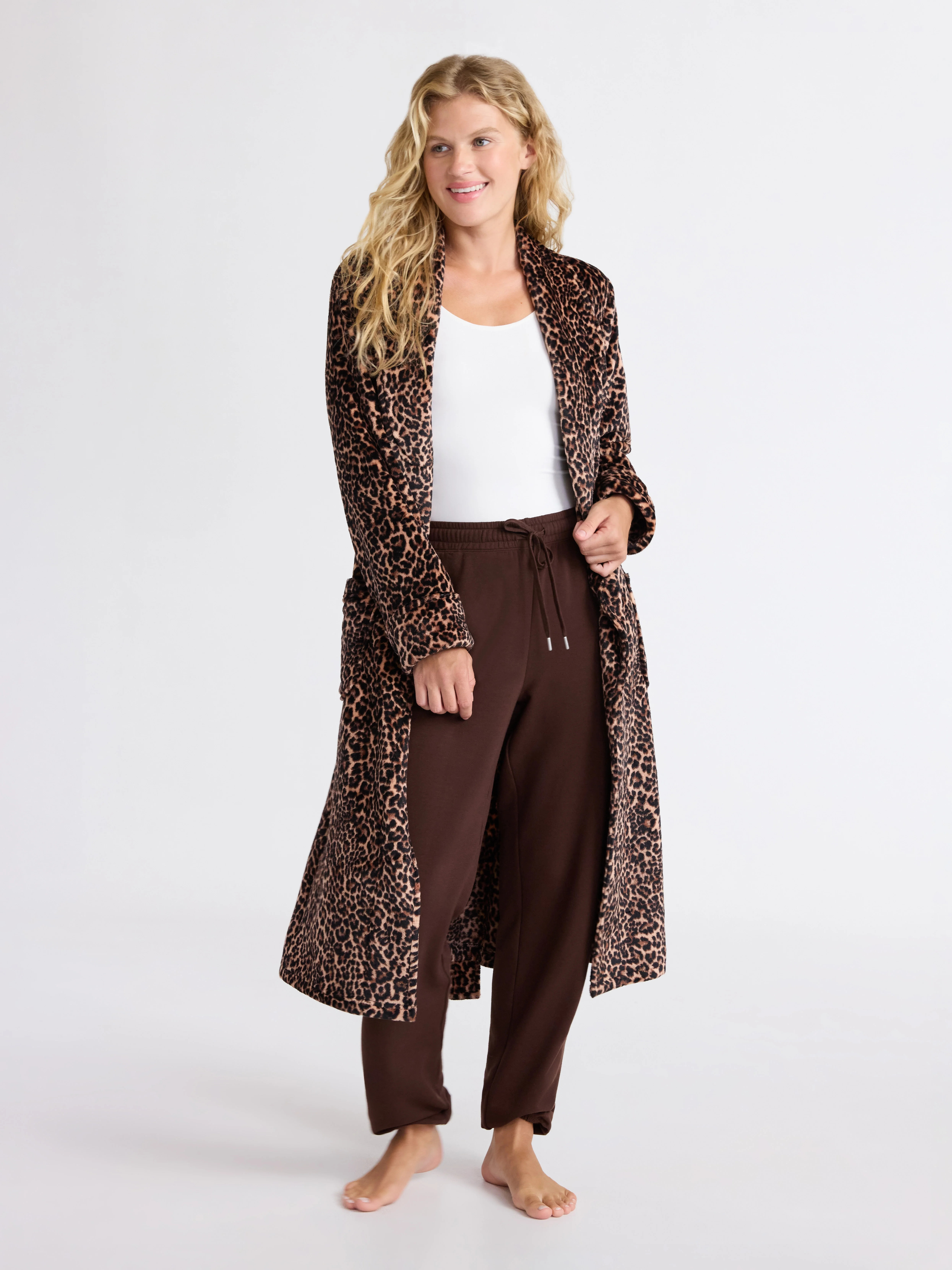 Joyspun Women's Plush Robe, Sizes S-3X | Walmart (US)