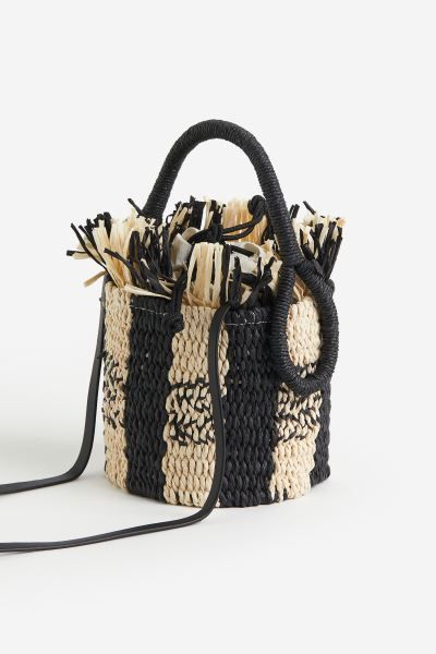 Straw bucket bag | H&M (UK, MY, IN, SG, PH, TW, HK)