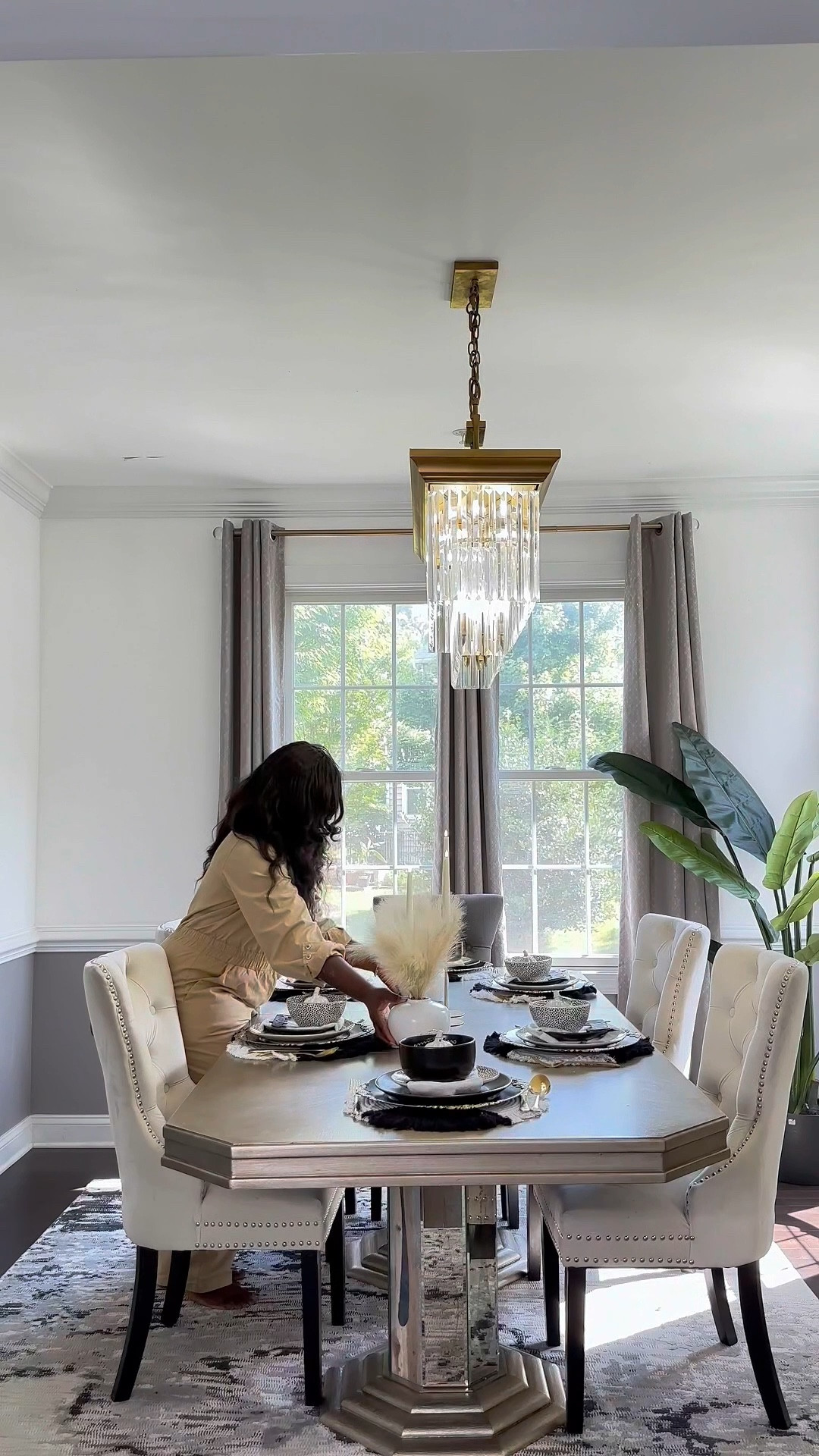 Who else is ready for fall holidays? 🙋🏾‍♀️ I love getting the family together and enjoying a nice meal and conversation 🤎 setting the perfect fall tablescape doesn’t have to break the bank. Check out these luxe for less table setting ideas during Walmarts deals sale 

#LTKSaleAlert #LTKHome