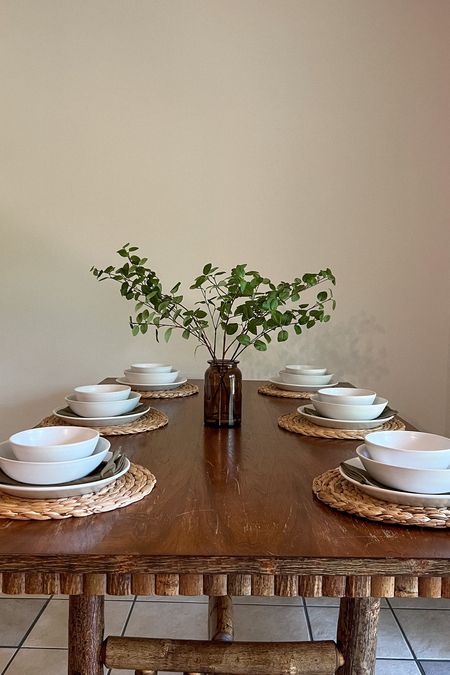White cream dinnerware plates and bowls kitchen decor 

#LTKstyletip #LTKFind #LTKhome