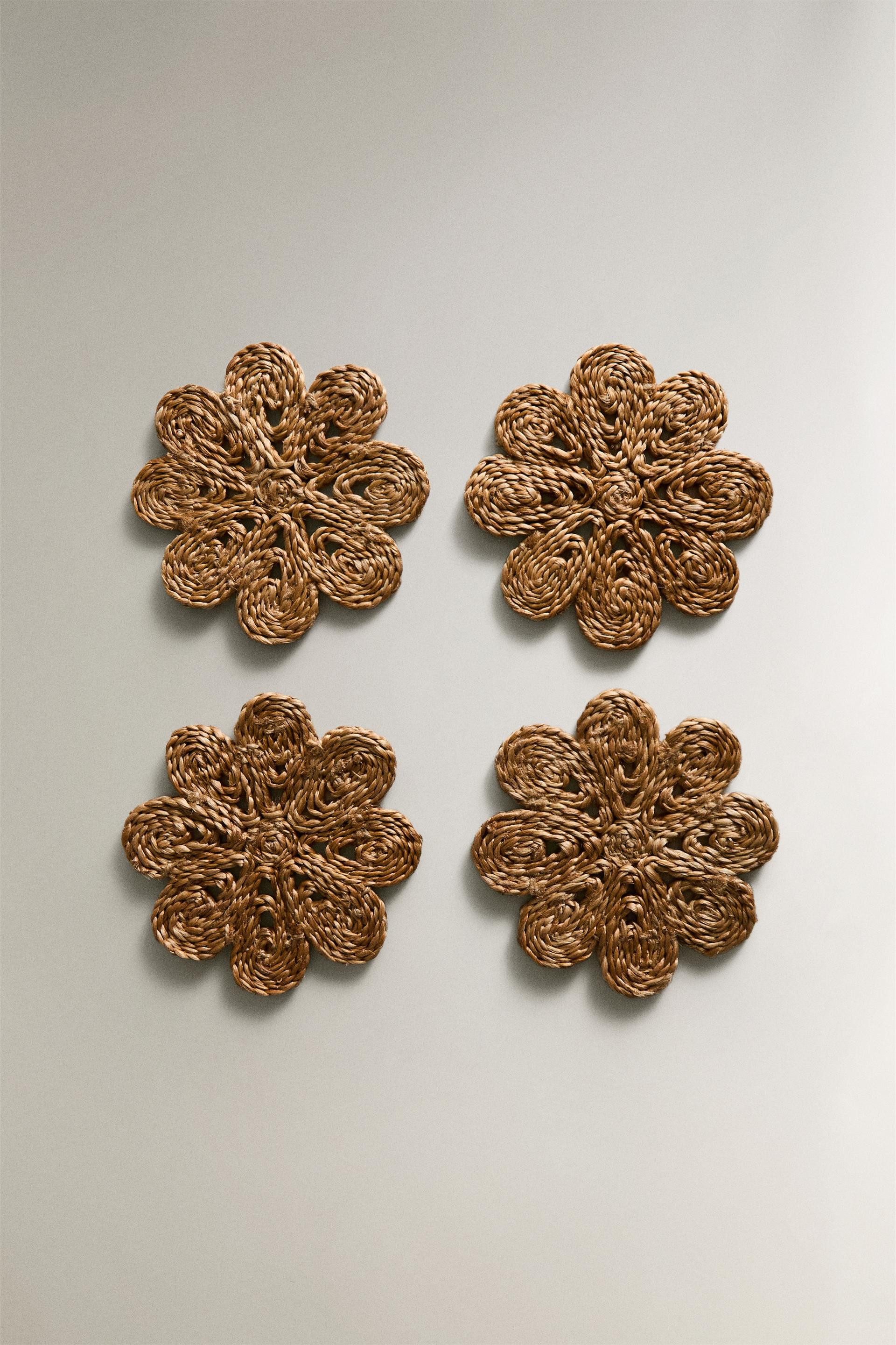 PACK OF RAFFIA COASTERS (PACK OF 4) - Light beige - ONE SIZE ONLY | Zara US