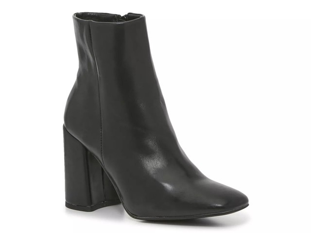 Madden Girl While Boot | DSW