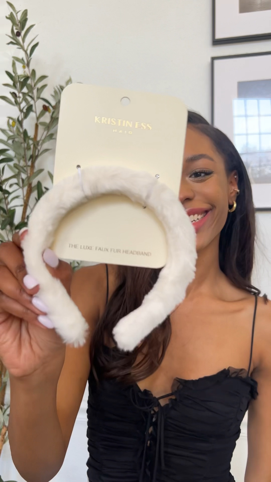 #AD Faux fur headbands will be the new trendy hair accessories in 2023. I’m calling it. @kristinesshair has easily become my favorite brand to shop hair accessories due to them not being too over the top but unique and cute enough to wear with anything! The Faux Fur headband in white is my favorite little romantic touch to pair with any outfit! I usually pair with all black and I am obsessed! #kristinesspartner #targetstyle 

Available @target by @kristinesshair #kristinesshair #Target #TargetPartner 



#LTKFind #LTKunder50 #LTKstyletip