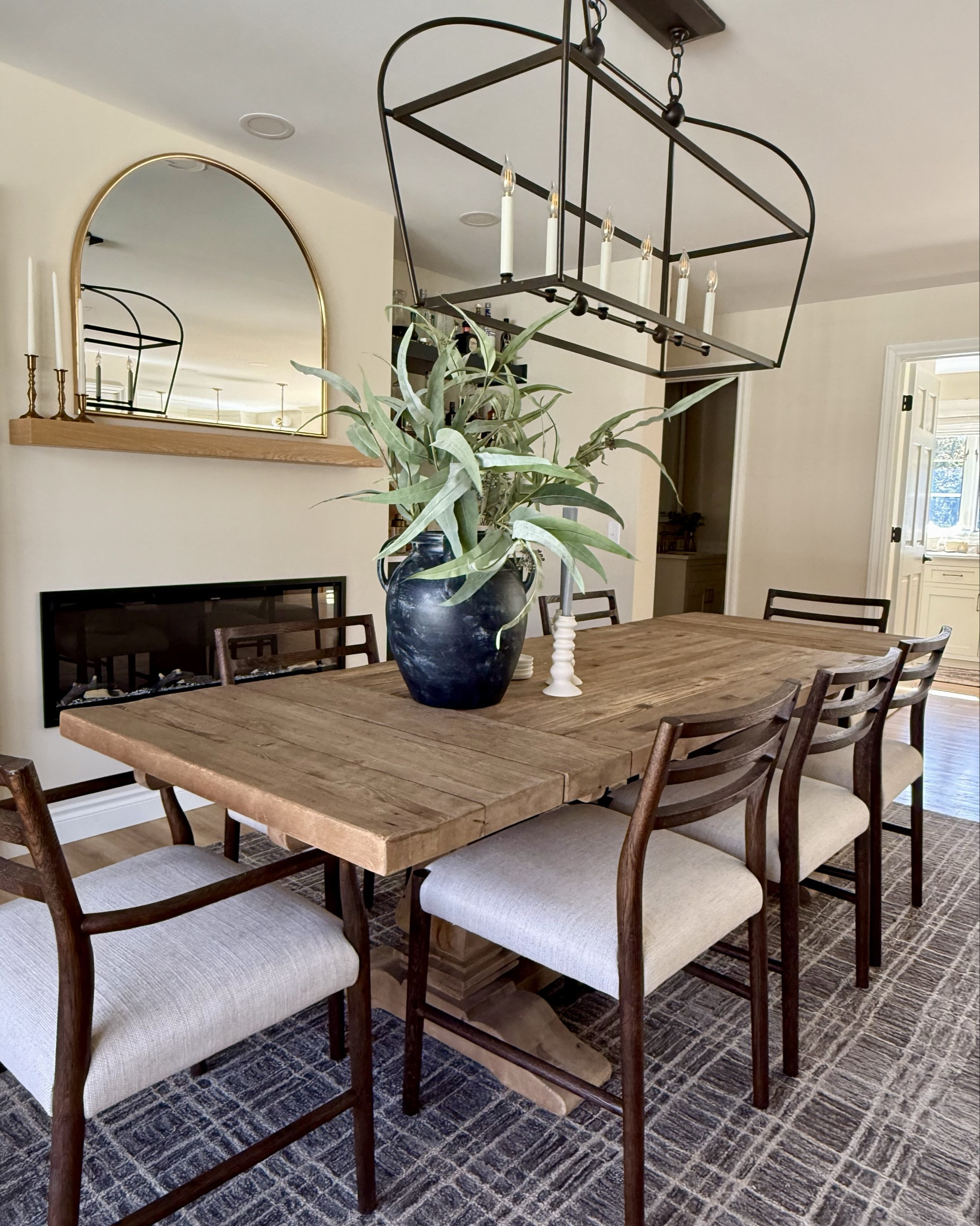 Dining Room Decor 

Table - Restoration Hardware

#LTKHome