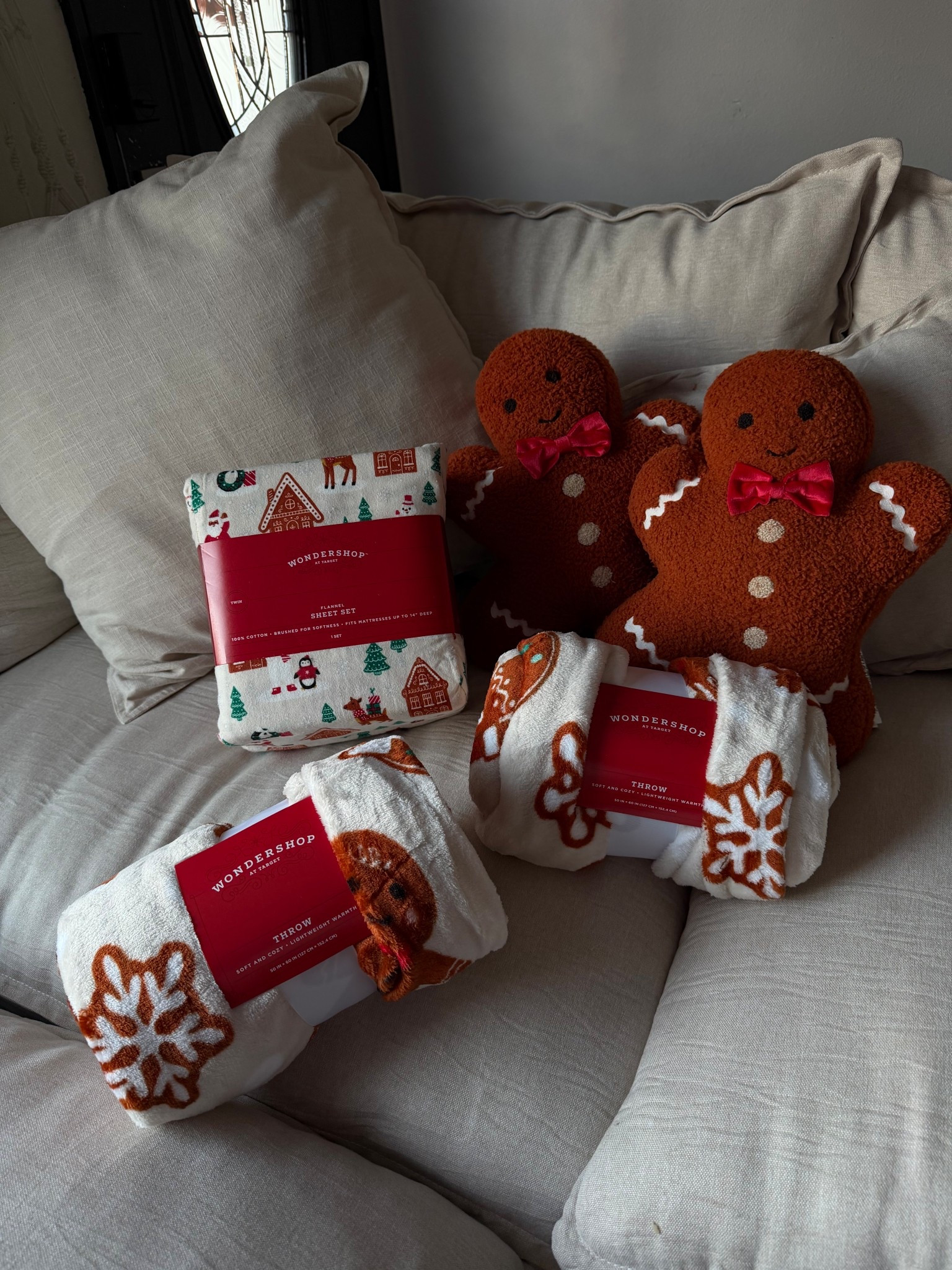 These are all on sale right now and soooo cute! 

#LTKSaleAlert #LTKHoliday #LTKSeasonal