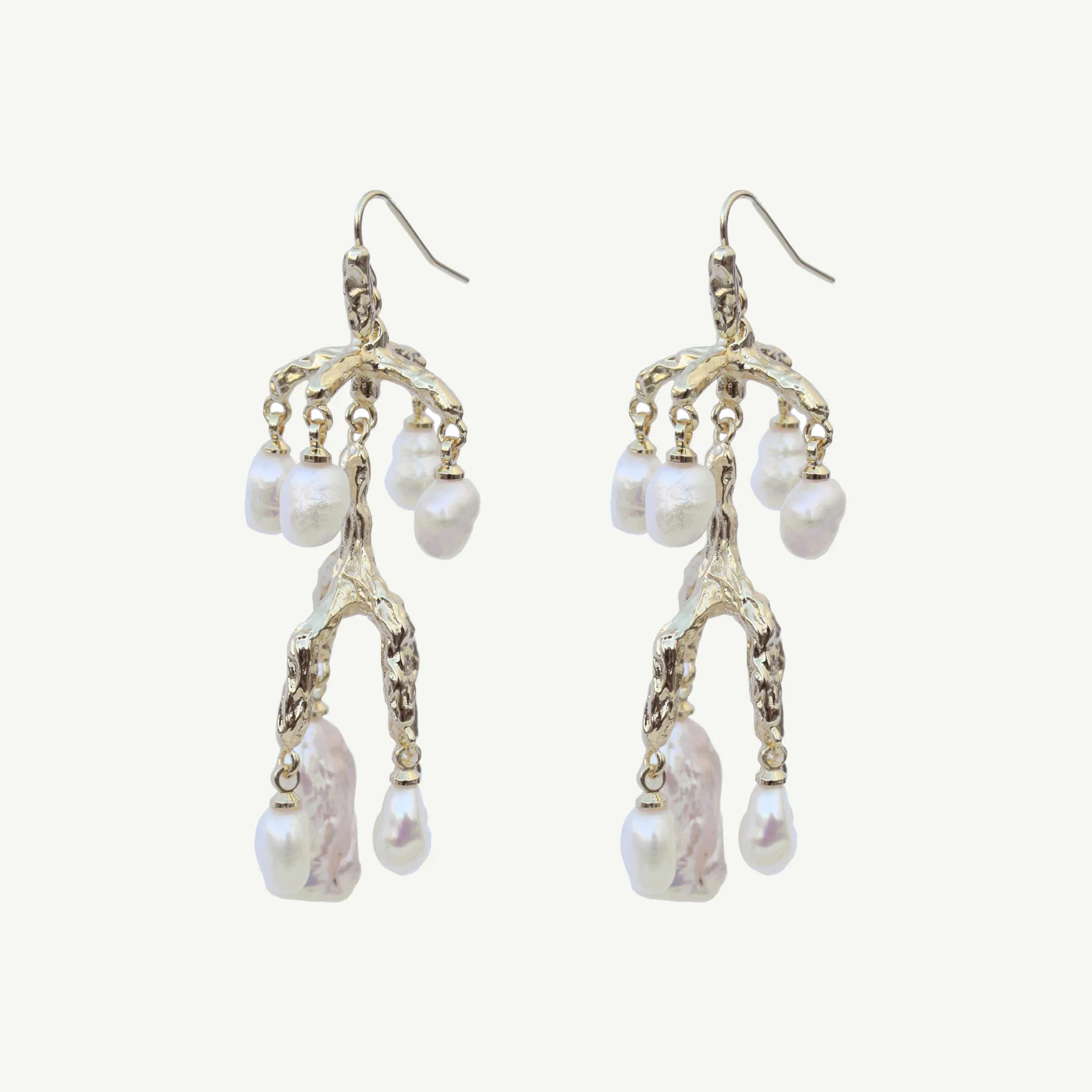 Delia Pearl Earrings Medium | Rahya Jewelry Design