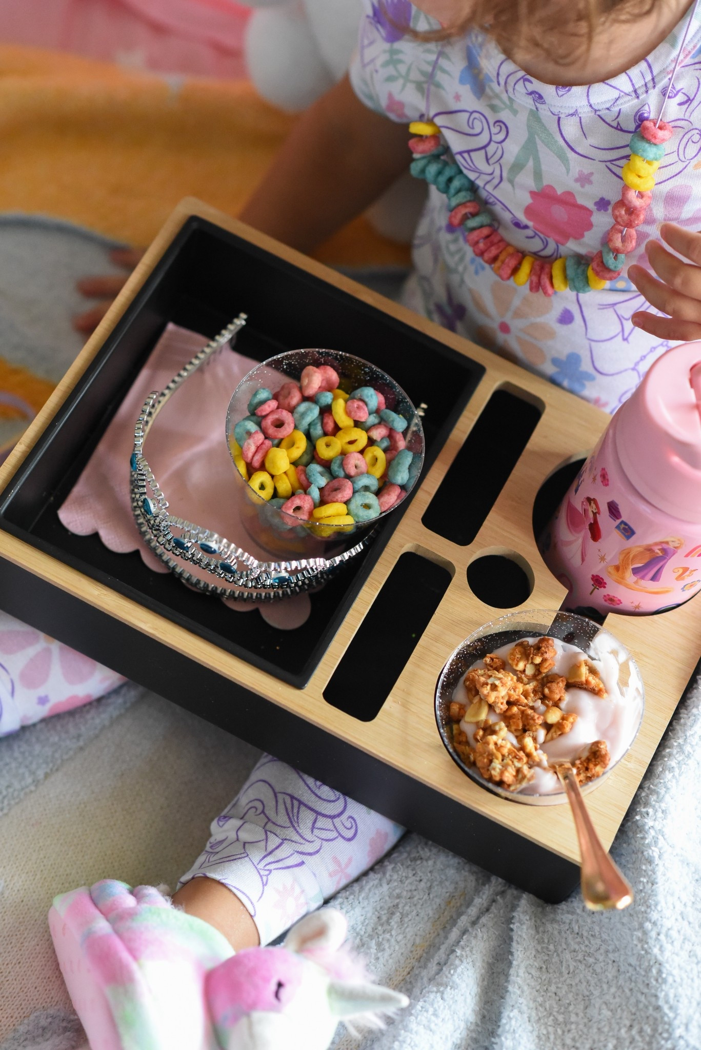 Unicorn slippers + sofa movie tray 🫶