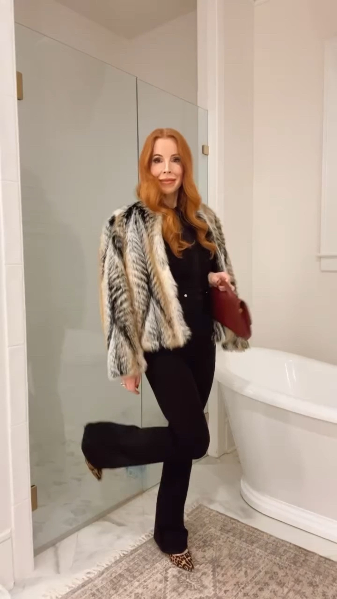 Date night, faux fur, fall
Outfit, mom style 

#LTKSeasonal #LTKStyleTip #LTKSaleAlert