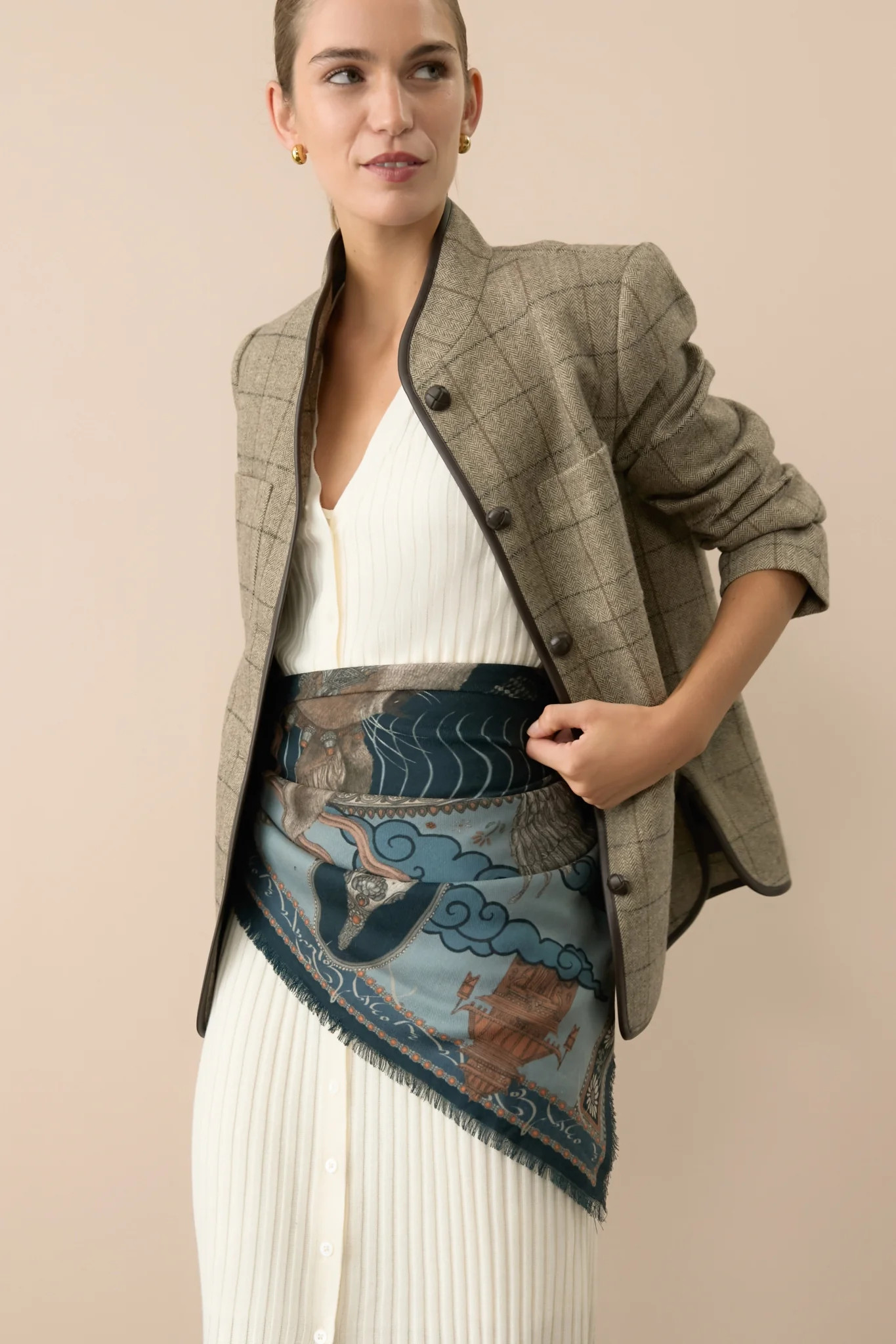 The Storm Steel Song Deer Large 135 cm Scarf | Tuckernuck (US)