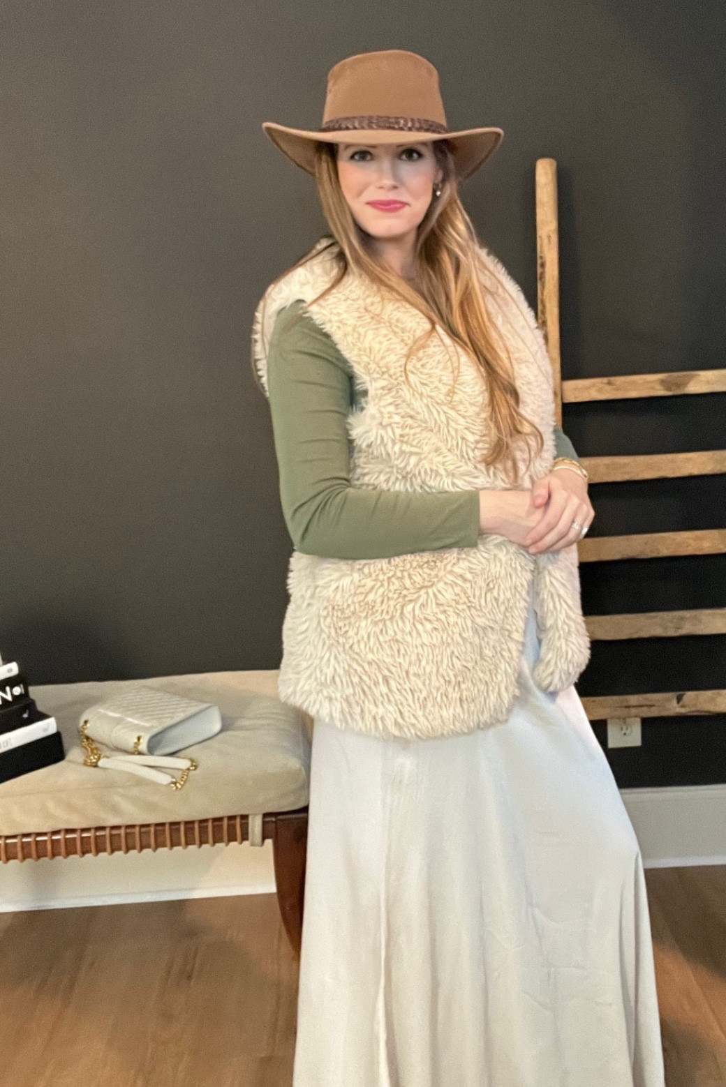 Perfect transitional outfit for these days that are starting to warm up! Love this vest so much and my go-to HON skirt. Maxi skirts are my favorite wardrobe item because of their versatility (and you don’t have to worry about a tan or shaving your legs!)



#LTKFindsUnder100 #LTKBump #LTKWorkwear