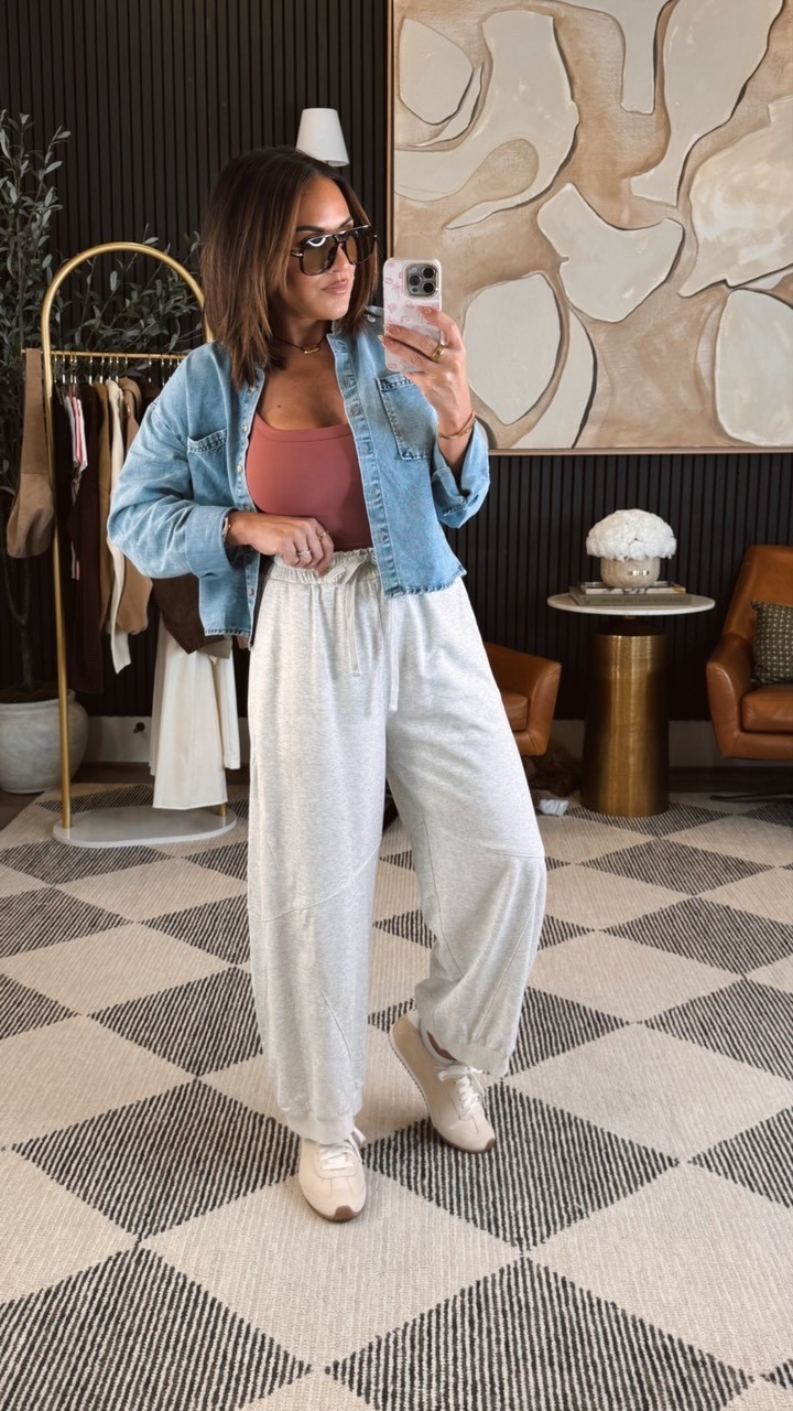 Rainy day uniform ☁️🤍 cozy, easy, and all from Amazon.
This whole look is proof you don’t have to sacrifice comfort for cute.

5’2” • 130lbs • 34DD • 25” waist
Wearing small in joggers + tank, 8.5 in sneakers, small jacket

#AmazonStyle #PetiteFashion #OOTDinspo #MomStyle #AmazonFashion #affiliate

#LTKStyleTip #LTKOver40 #LTKPetite