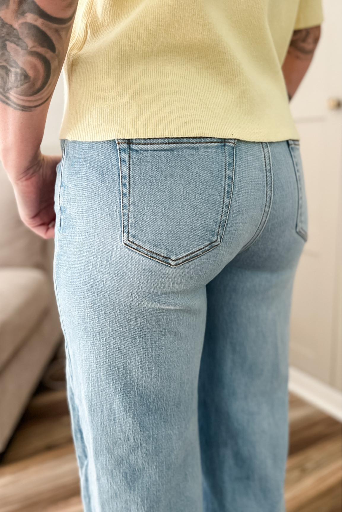 How do these jeans make my almost 40 year old booty look like a full blown 🍑??? I have four pairs and won’t wear any other kind. 

#LTKOver40 #LTKmomlife #LTKootd