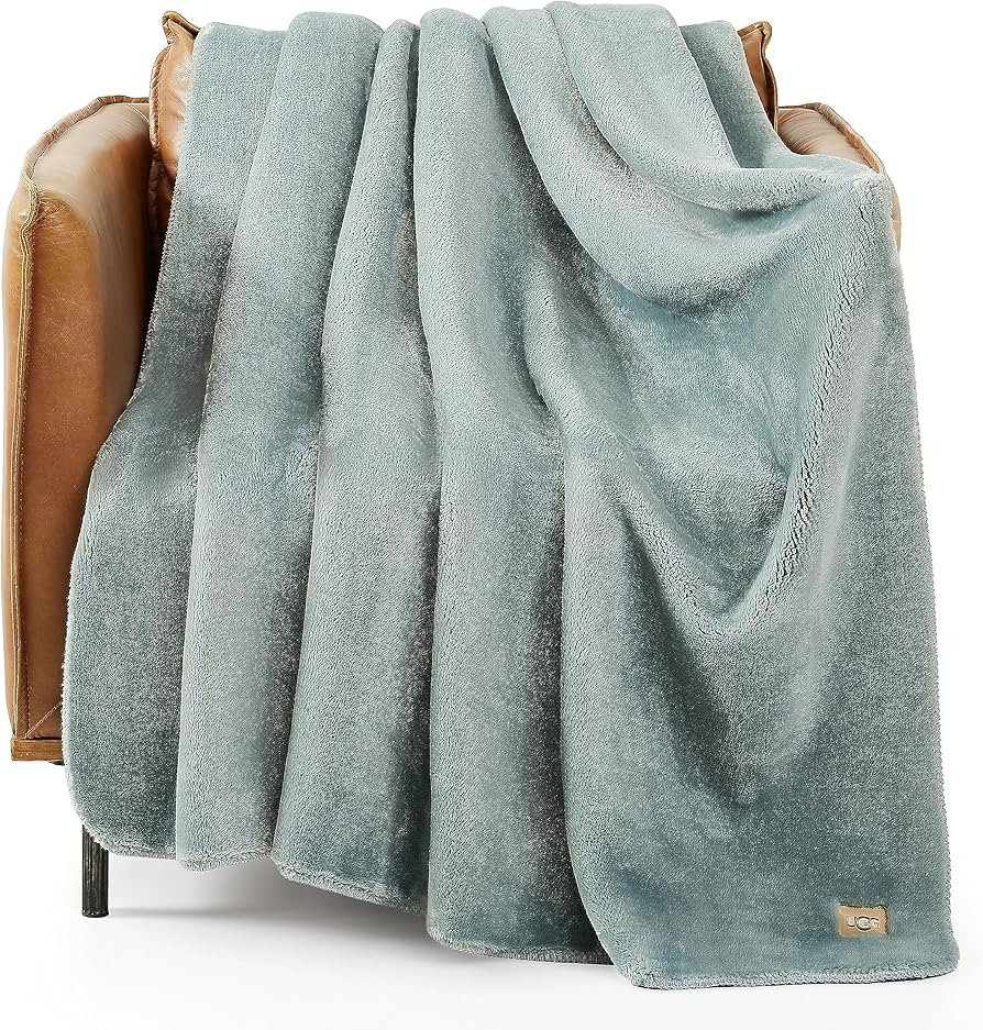 UGG 29315 Whitecap Plush Flannel Oversized Reversible Fleece Throw Blanket Luxury Comfortable Lig... | Amazon (US)
