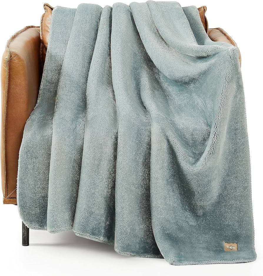 UGG 29315 Whitecap Plush Flannel Oversized Reversible Fleece Throw Blanket Luxury Comfortable Lig... | Amazon (US)