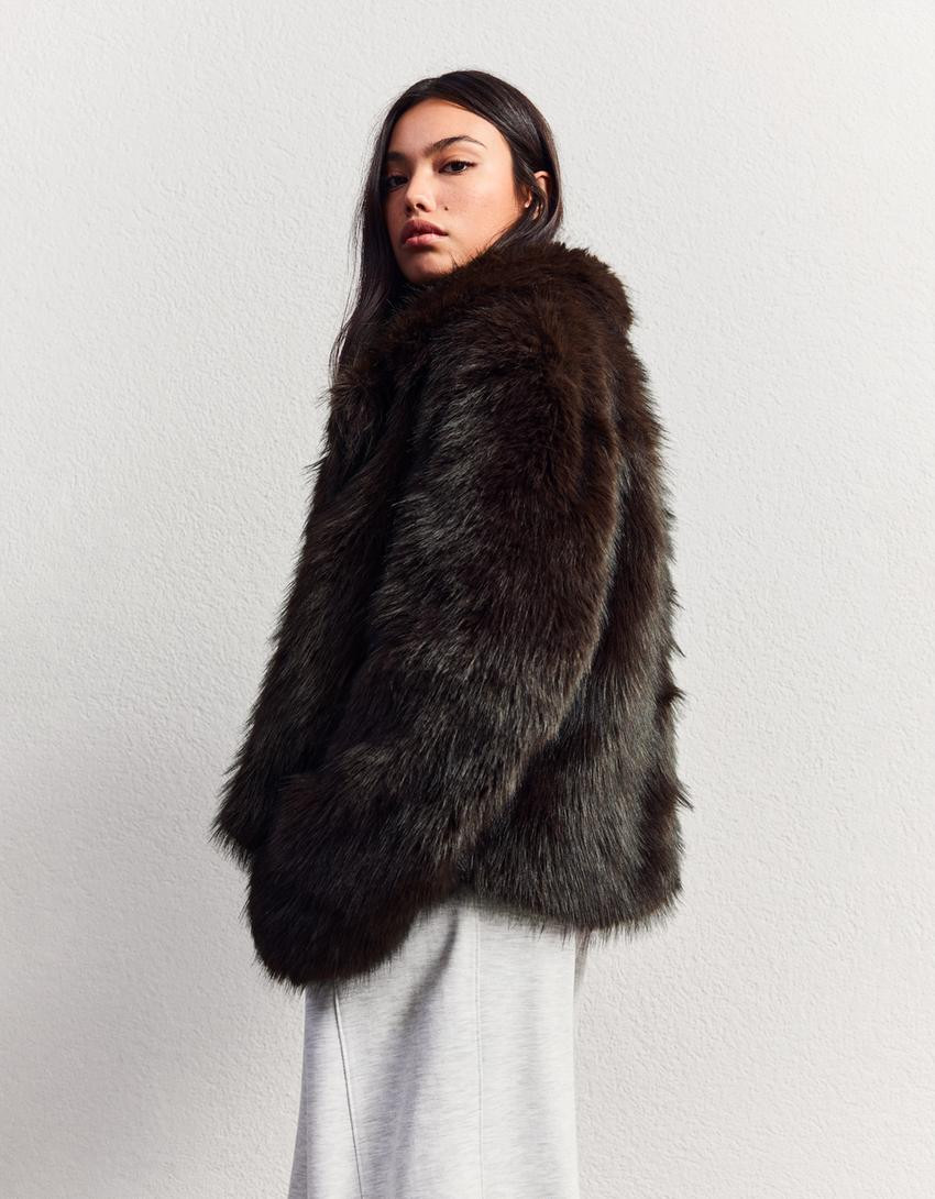 Faux fur jacket - Women | Bershka GB