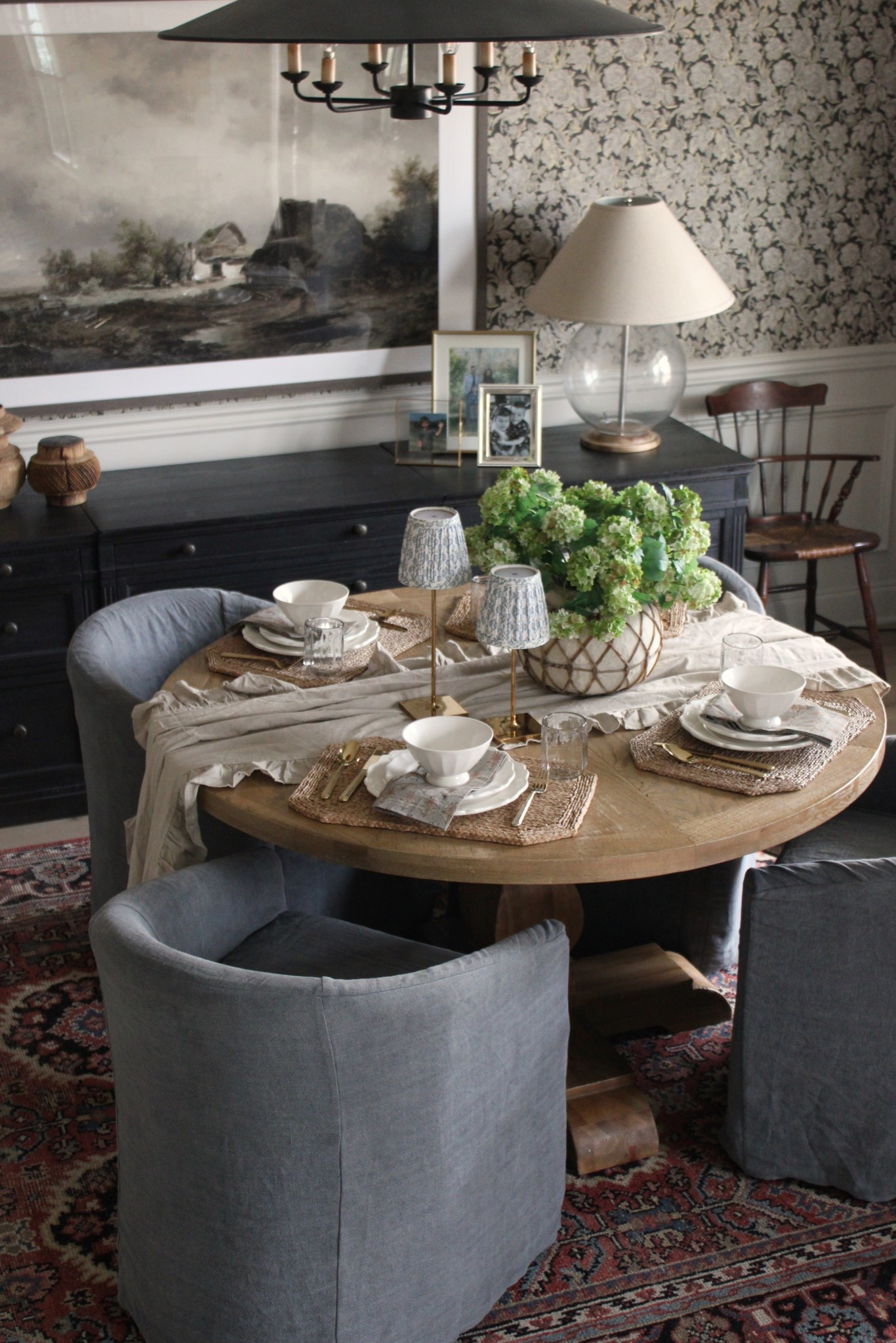 Dining room views, red rug, portable lamps, dining, tablescape

#LTKHome #LTKFindsUnder100