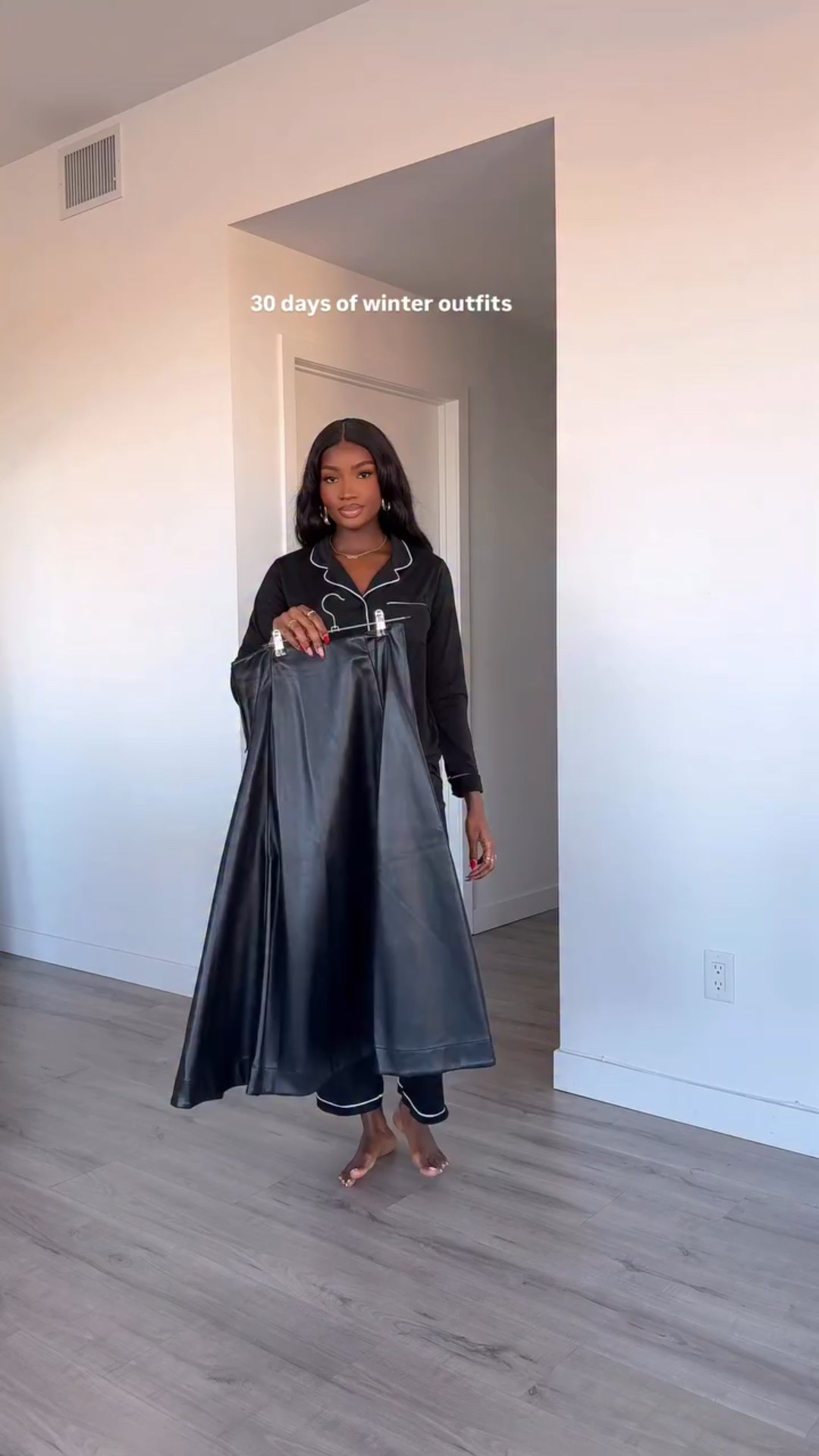 day 4 of 30 winter outfits. save for later🖤 would you wear this? 

follow (@mz_zae ) for more outfit inspo 

#outﬁtinspo #grwmreel #explore #winteroutfitideas