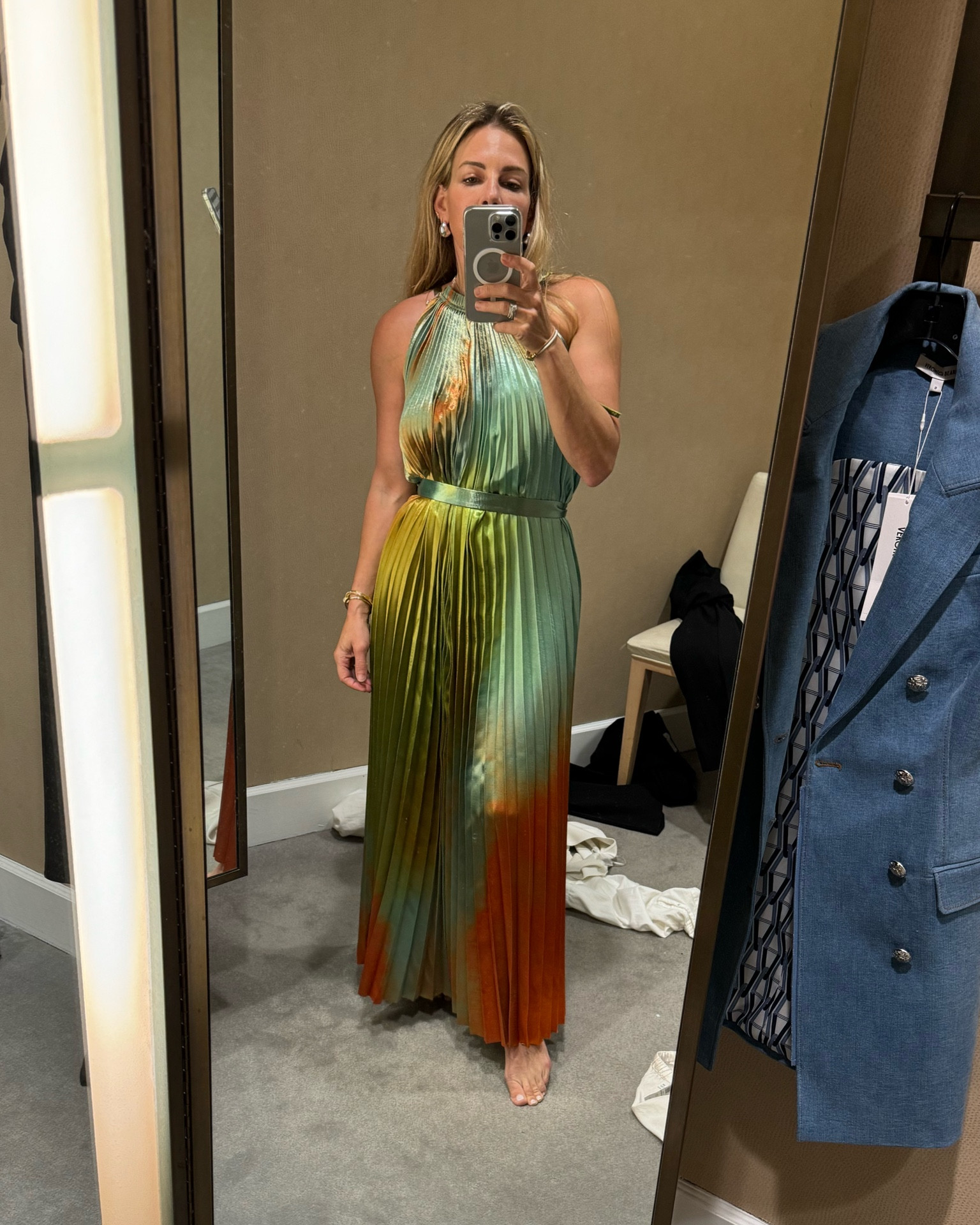 SALE ALERT 🚨 Ulla Johnson dress on major sale. The colors in this are stunning 

#LTKSaleAlert #LTKParties #LTKStyleTip