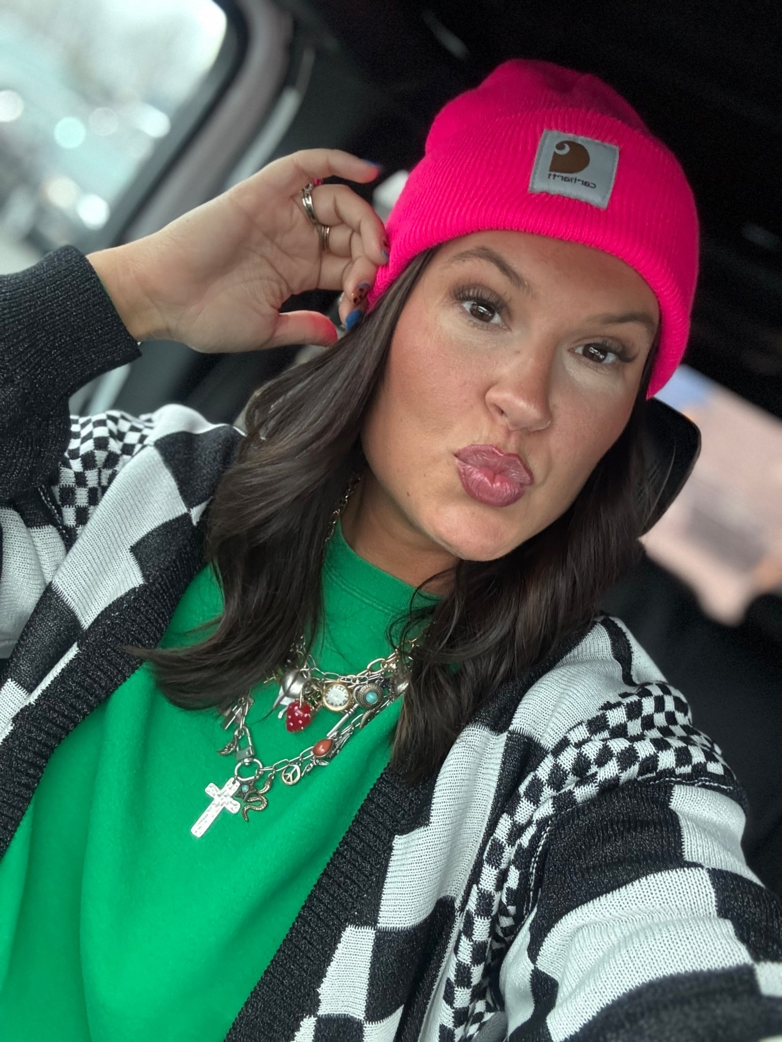 Fave lip stain & clear gloss combo is at it again!! 
Loving this stuff! Seriously gonna need to buy a million tubes ! 

(Sweatshirt XXL - Pants LG 35” inseam)