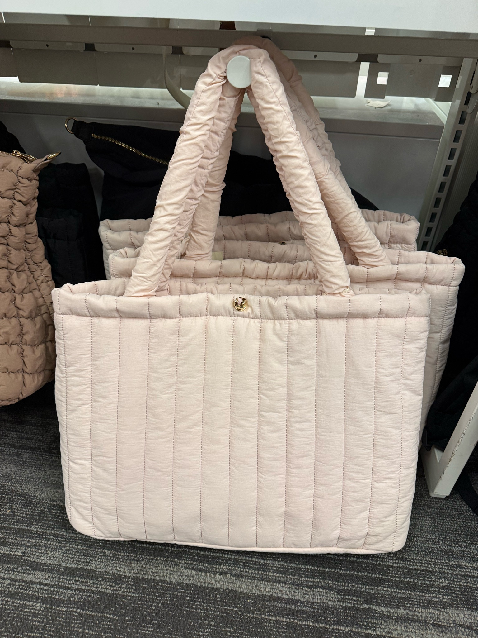 Business casual workwear
Target bags
Totes for teachers 
Bag charms 
Target outfits

#LTKmomlife #LTKWorkwear #LTKTravel