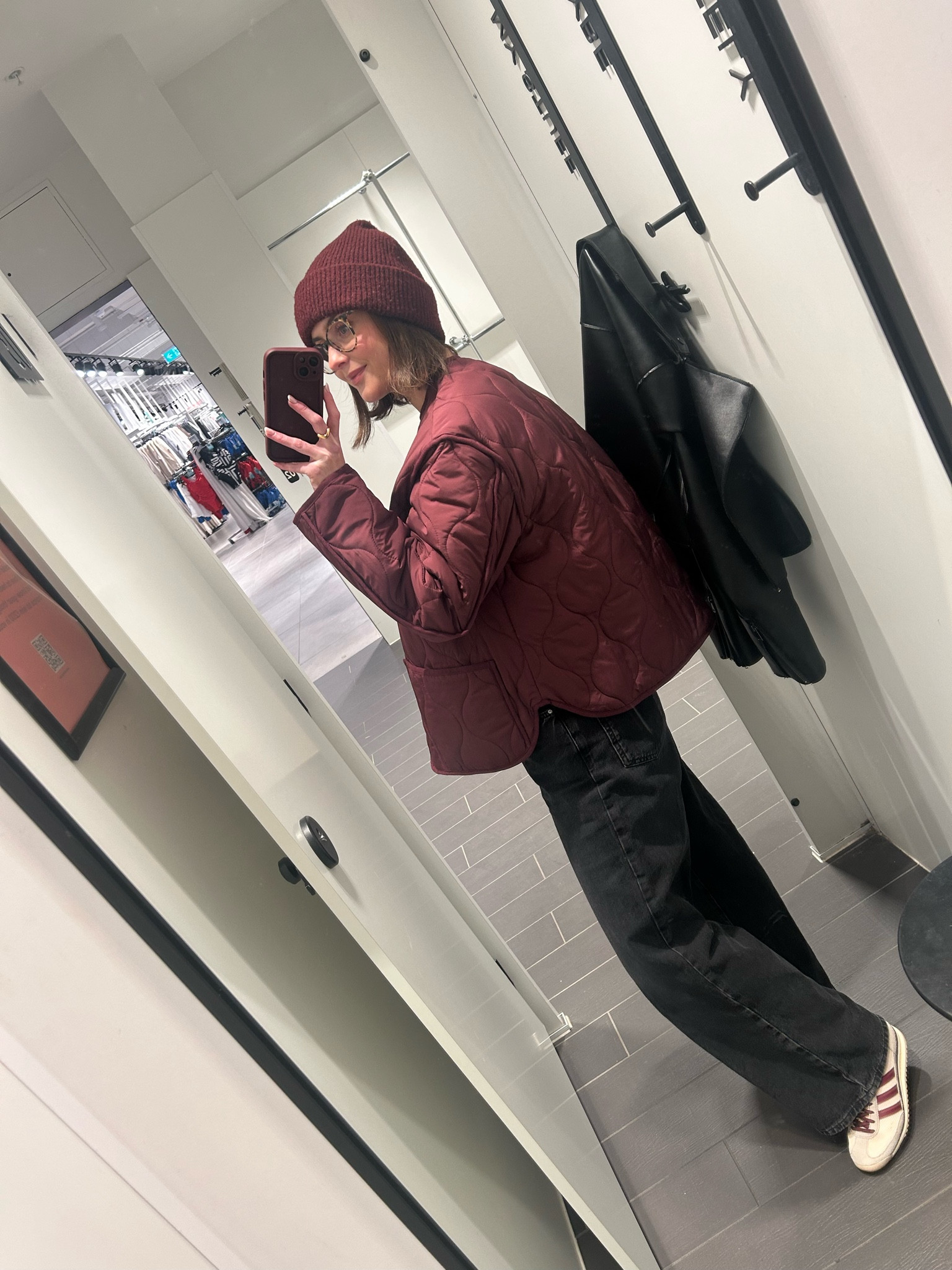 Burgundy quilted jacket hellooooo 🍇 

#LTKeurope #LTKFashionMonth #LTKuk