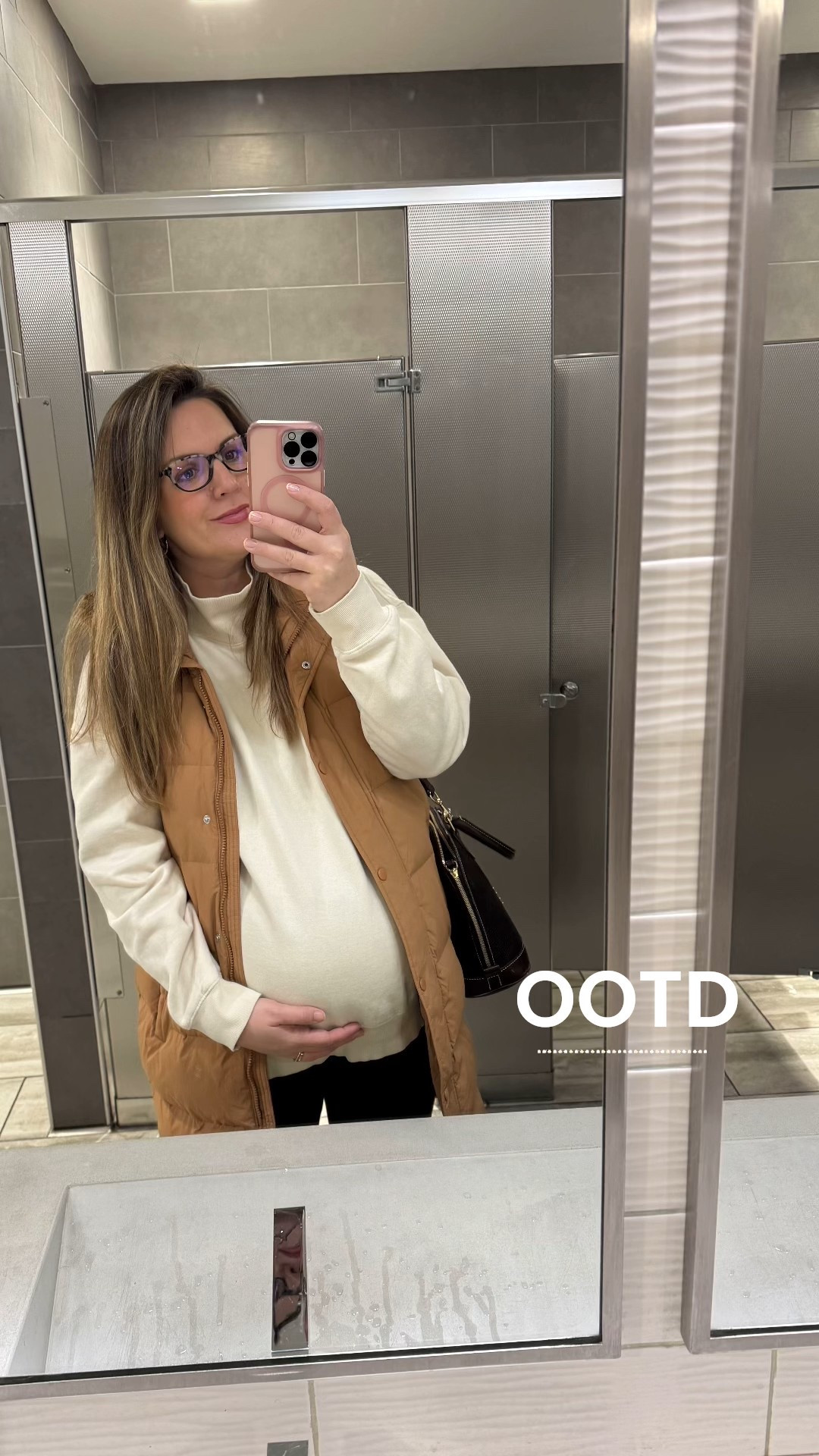 Always the first stop when running errands when you’re pregnant 🤰🏼iykyk

#LTKBump #LTKdayinmylife #LTKSaleAlert