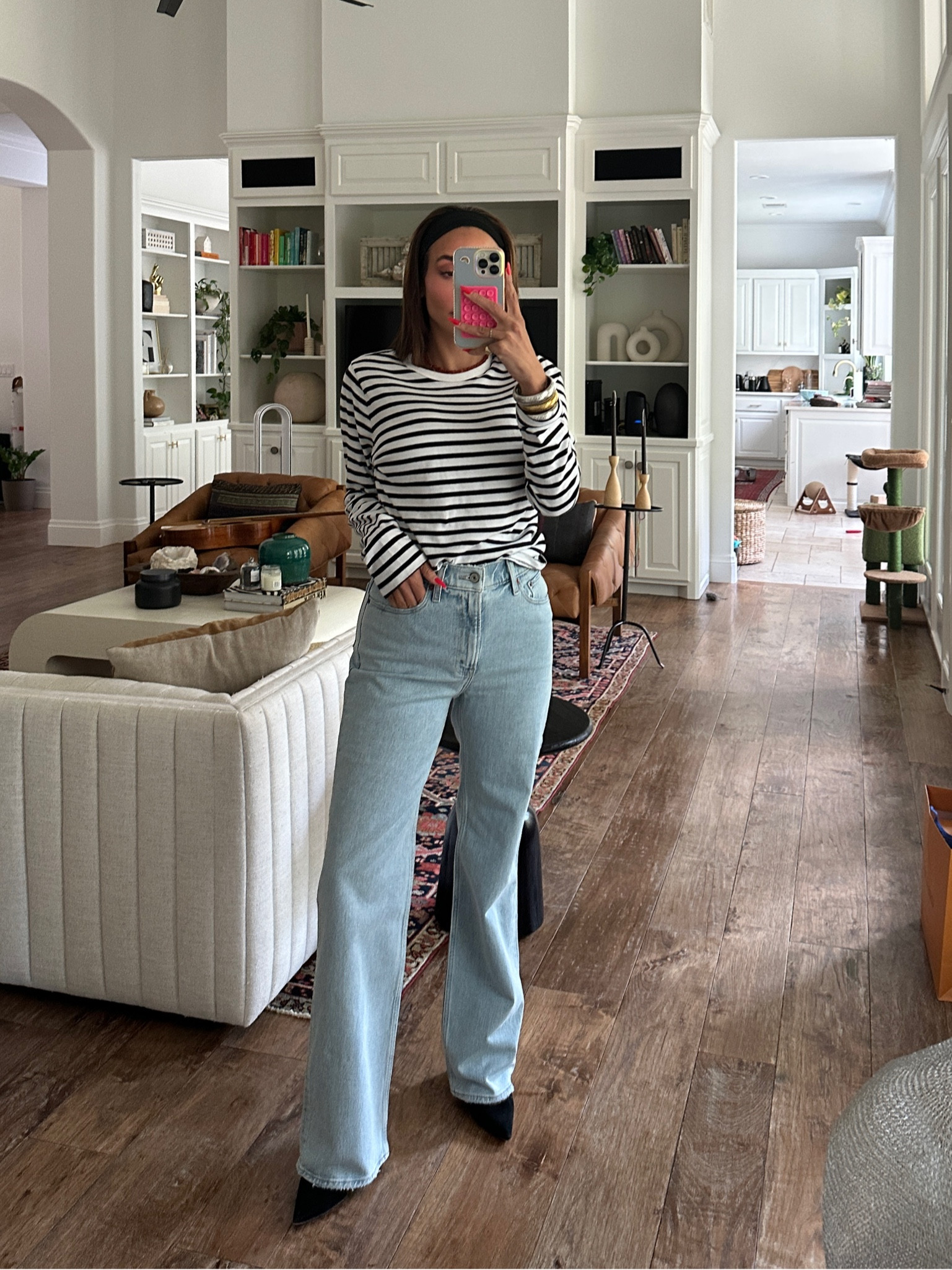 Wearing 25 in relaxed high rise jeans! And small in top. Both run TTS but note the jeans are supposed to be relaxed! Love that I can dress these up!!!

#LTKSale