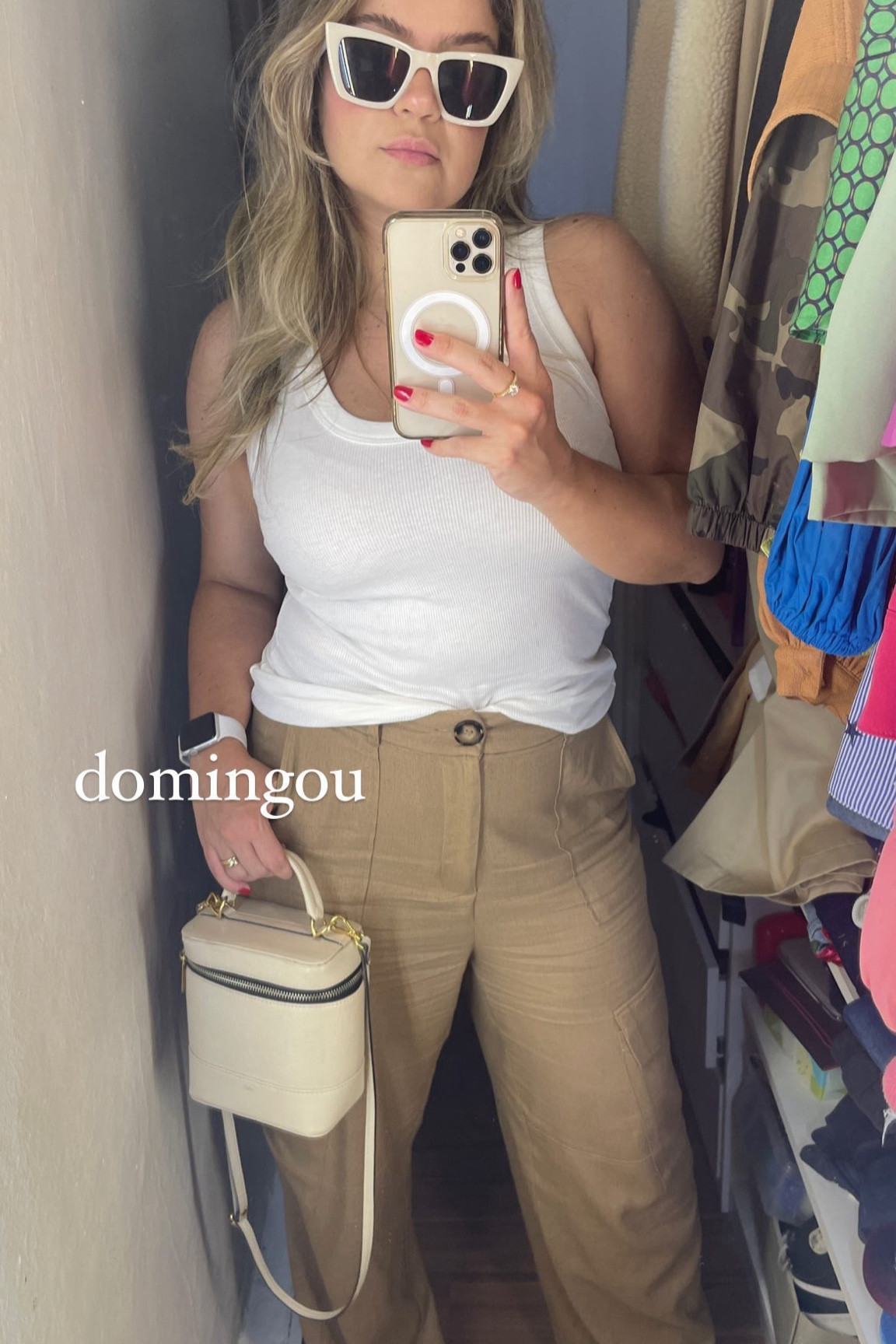 Regata branca e um bom óculos de sol transformam o look ☀️✨

#LTKbrasil #LTKworkwear #LTKover40