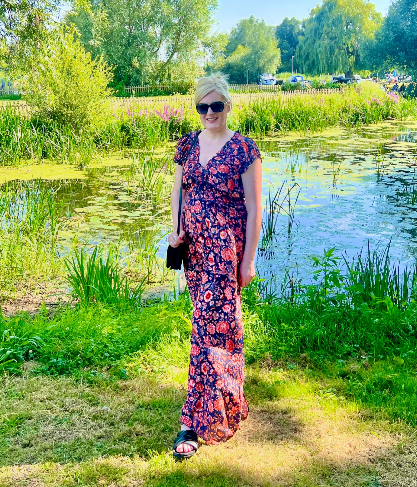 Hi everyone! It’s still summer so still time to buy dresses. I love this floral maxi dress which can be dressed up or worn casually day or night. It’s for us taller ladies so comes up very long. 

U.K. blogger, long tall sally, over 40, mid size .



#LTKsummer #LTKeurope #LTKstyletip