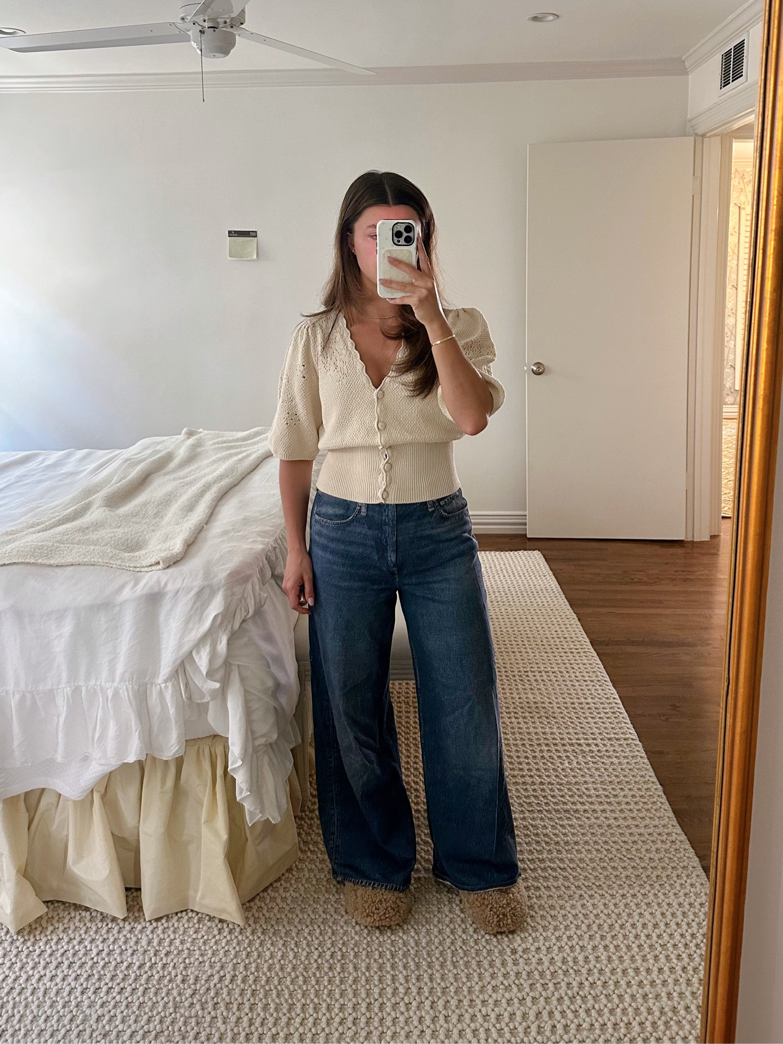 fall ootd! 

“jeans” are the sweatpant jeans
wearing size 26 for baggier feel
knit top size small