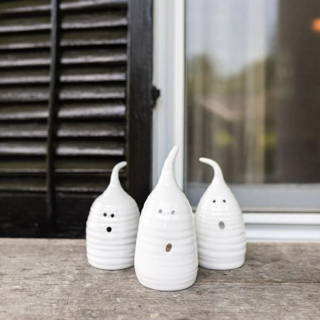 Large Ghost | Mollie Jenkins Pottery
