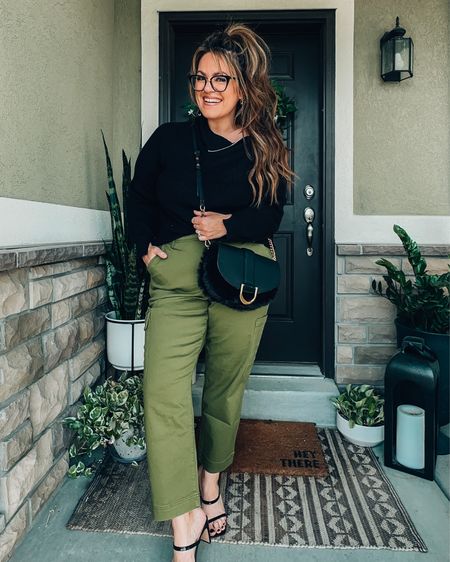Business casual work outfits for the week with @walmartfashion 
Midsize size 14 fall outfits 

•Outfit 2: green cargo pants sized up to a size 14 for a loose fit, size zip super soft pullover sweater xl , faux fur crossbody bag 


#LTKSeasonal #LTKcurves #LTKworkwear