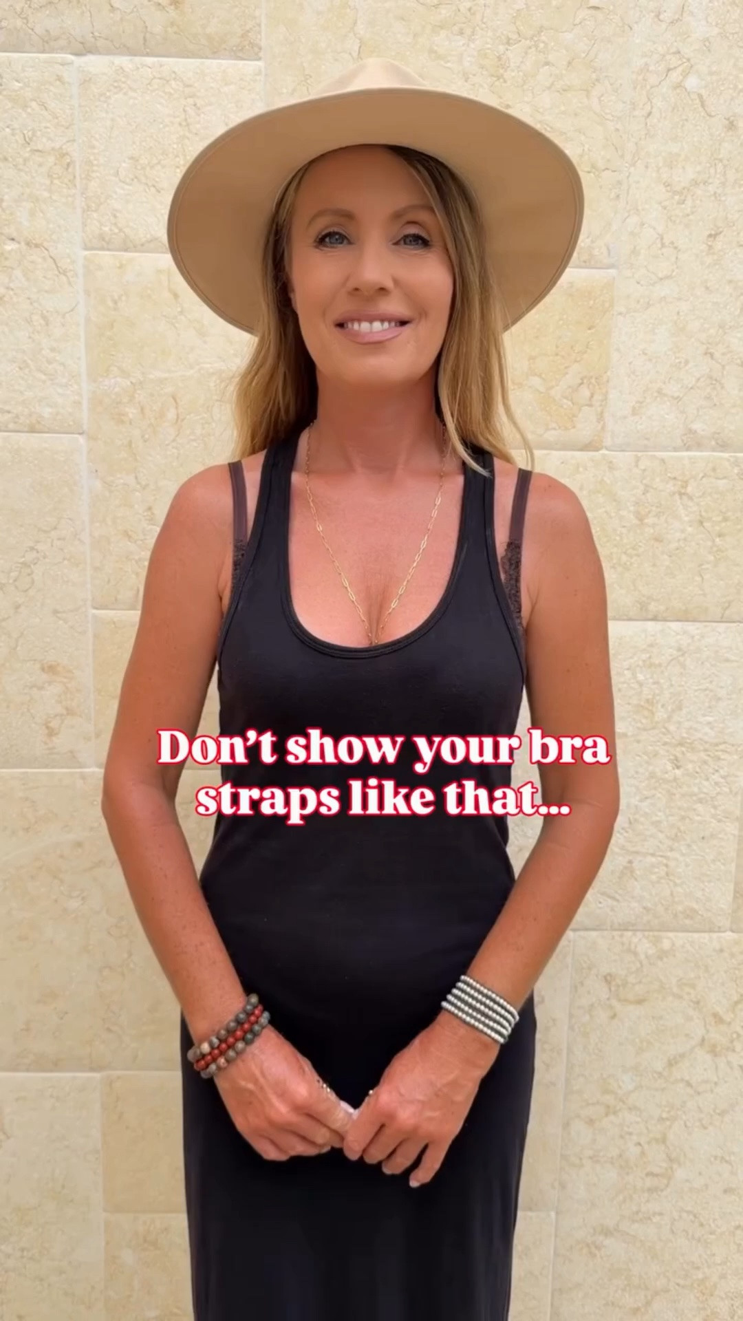 Would you hide your bra straps with a little bra clip ? YES or NO ?

Say SHOP and I’ll immediately send you all the links 🦋🔗😘

#howto #brahack #fashionhacks
