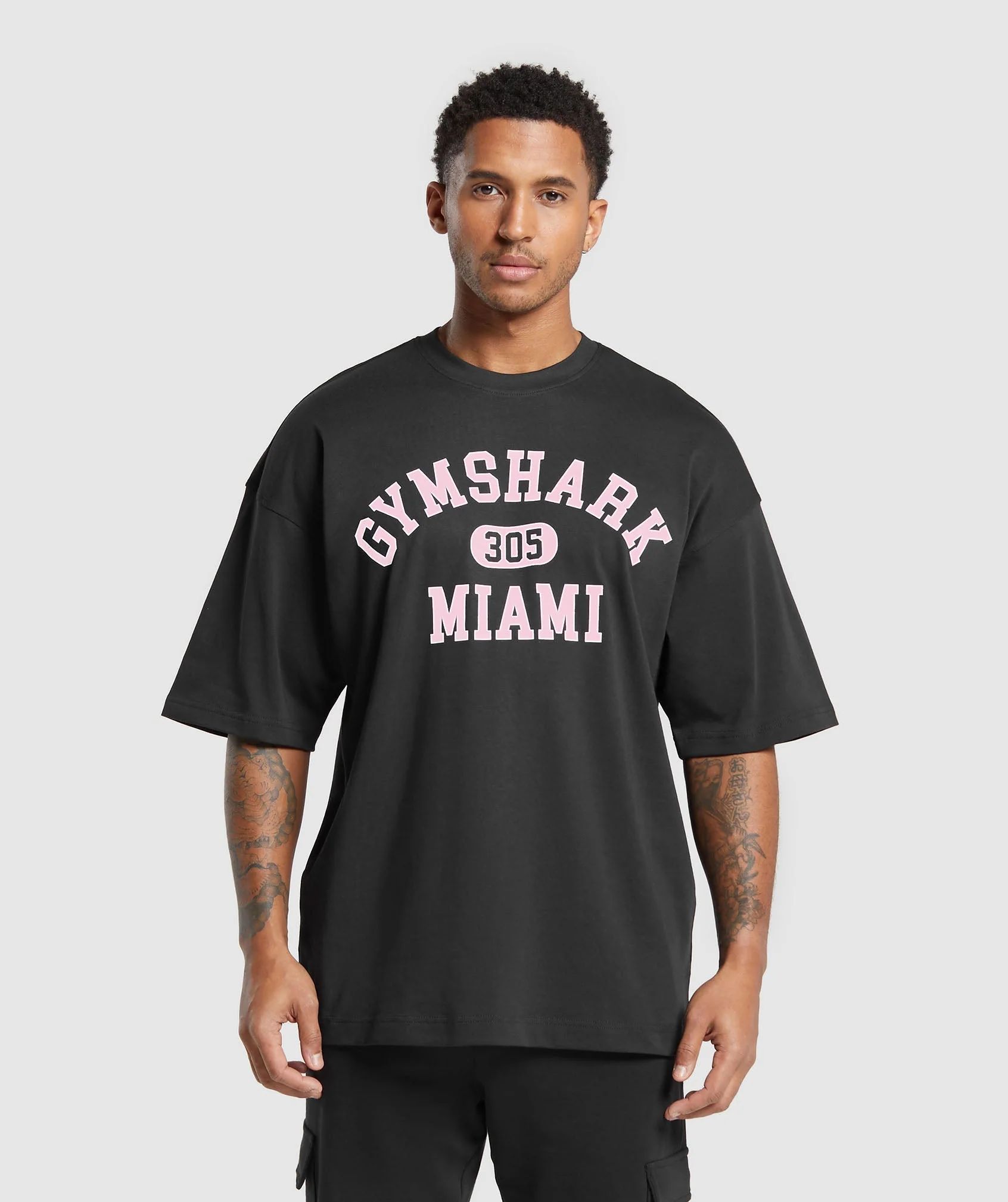 Gymshark Miami Graphic T-Shirt - Black/Dolly Pink | Gymshark US