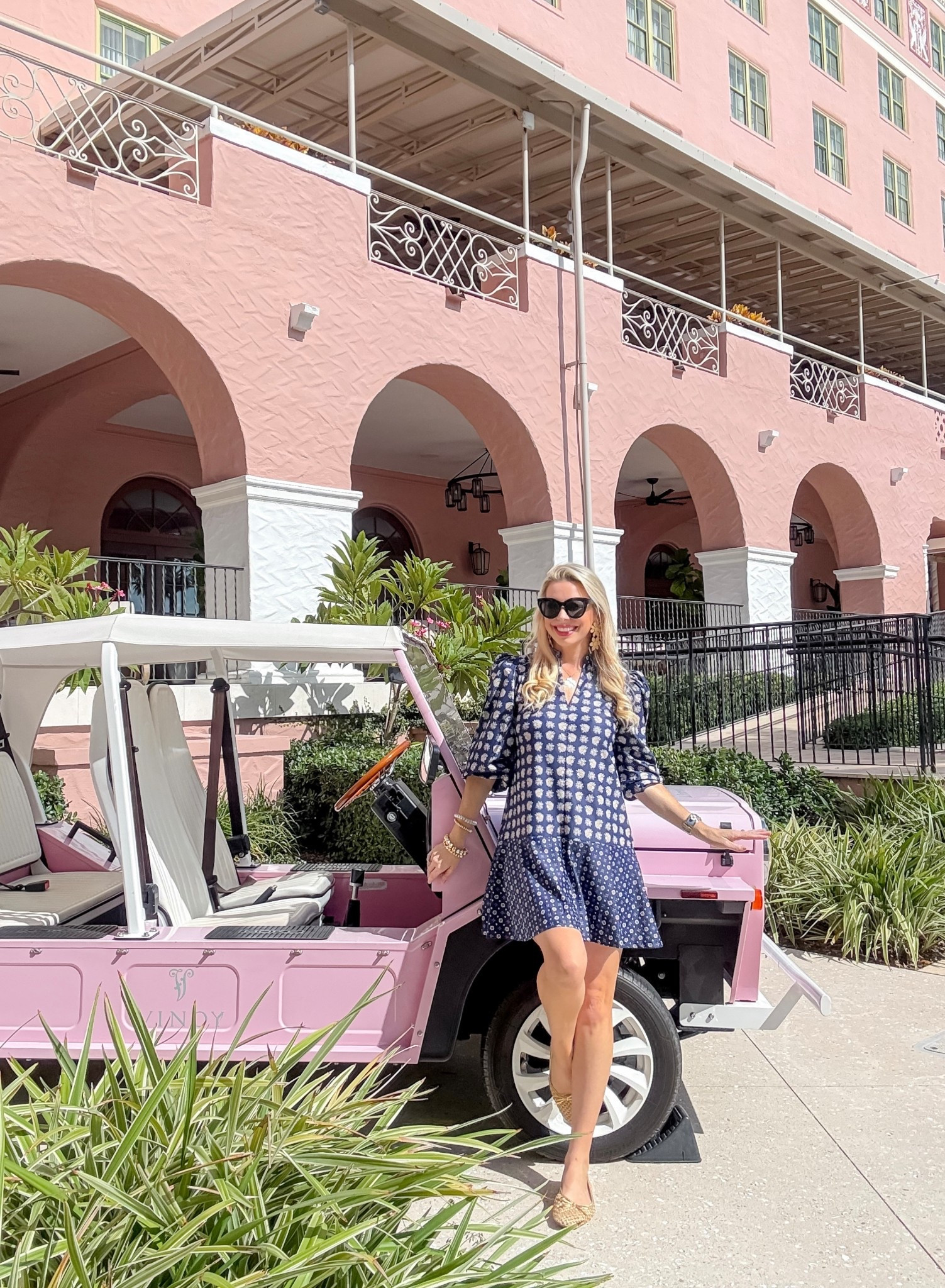 Living out my Barbie dream house wishes at The Vinoy 💕

But a moment for the dress because it’s so cute, comfy, and selling fast!