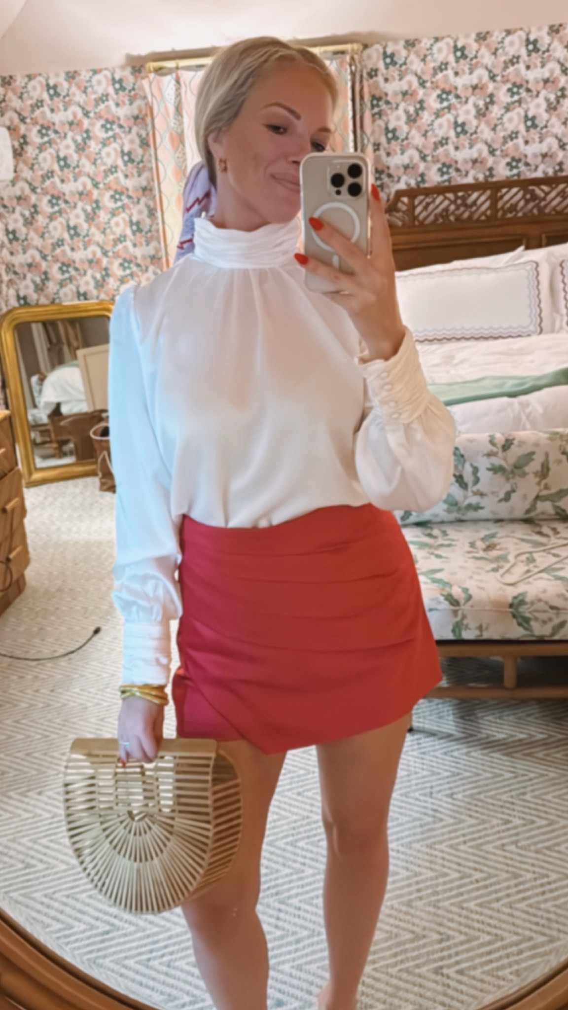 This skort would be so fun for a Valentine’s Day date too! Extra 35% off with code JAN35 making it $25!

#LTKSaleAlert #LTKFindsUnder50 #LTKOver40